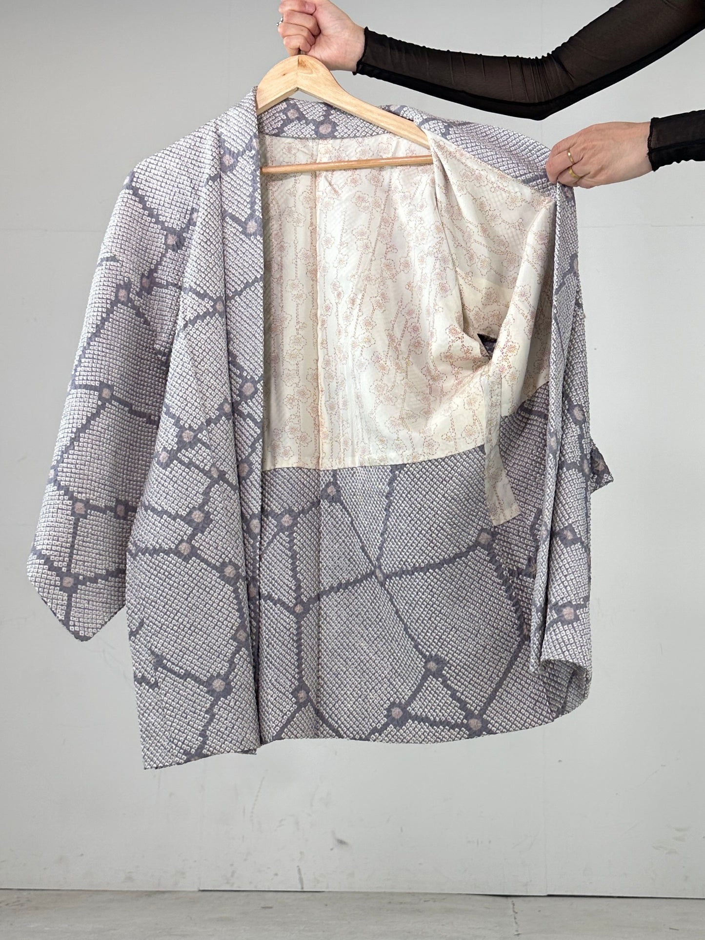 VINTAGE SHIBORI HAORI usunezu