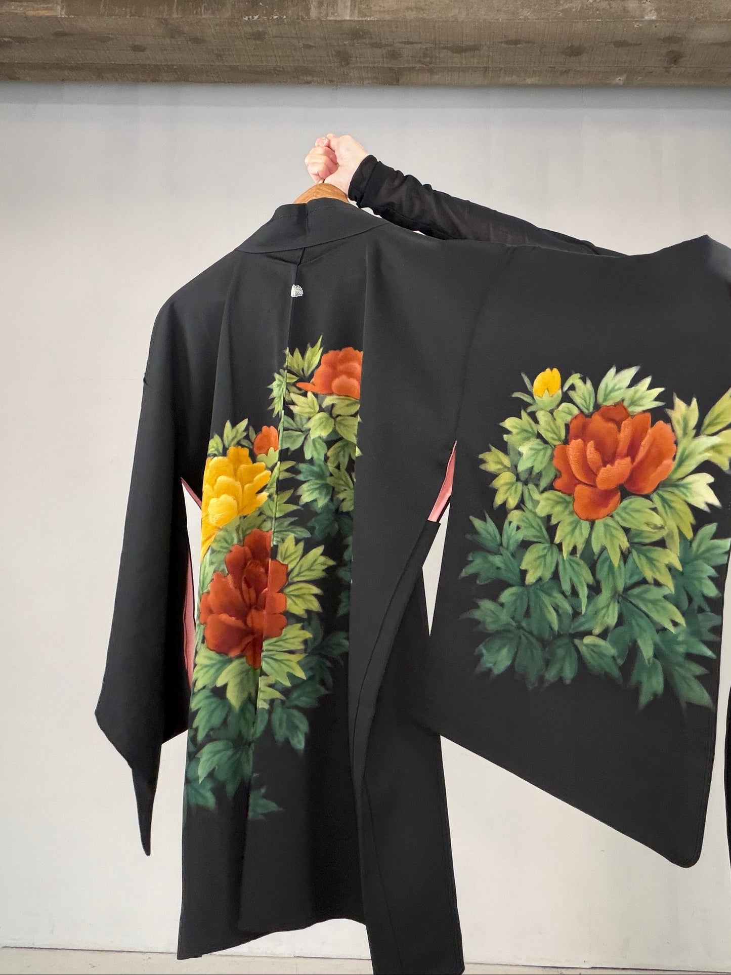 VINTAGE BLACK HAORI  "botan, BLK120"