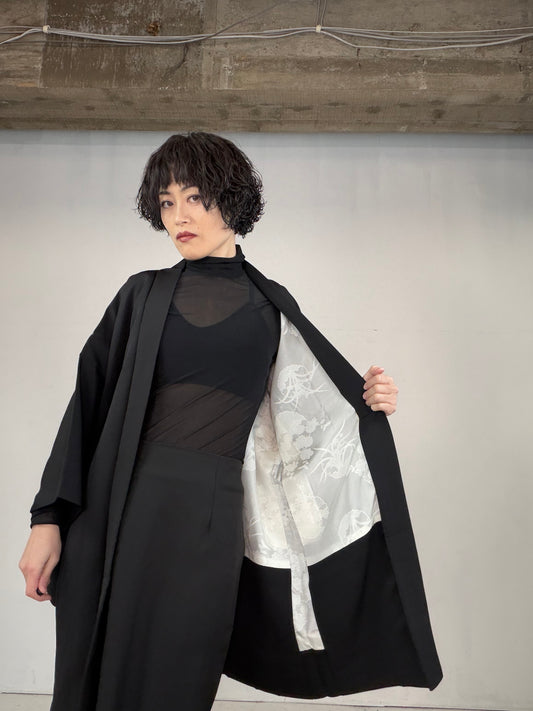 VINTAGE BLACK HAORI  "gold, yukiwa, BLK121"