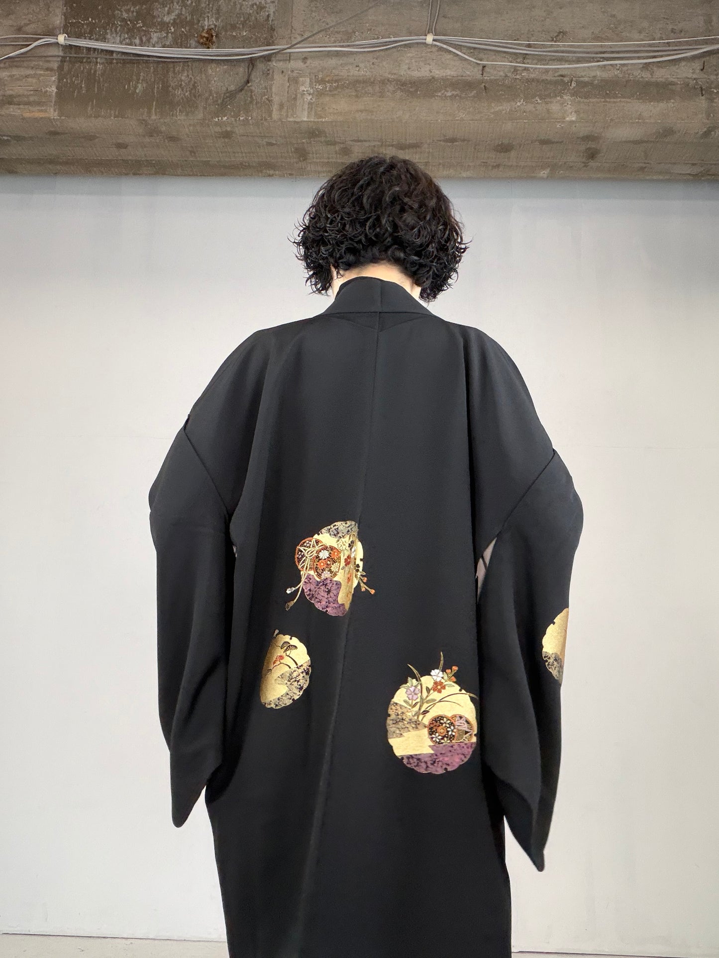 VINTAGE BLACK HAORI  "gold, yukiwa, BLK121"