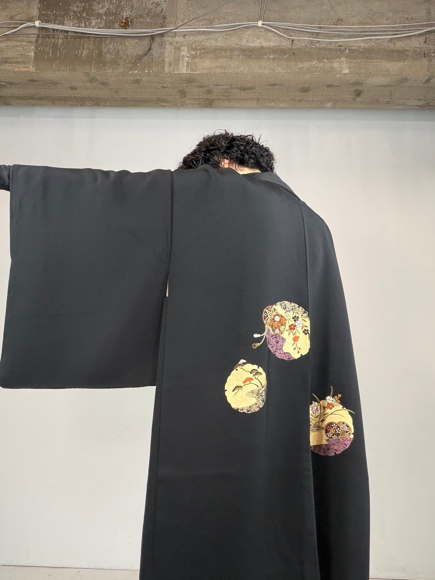 VINTAGE BLACK HAORI  "gold, yukiwa, BLK121"