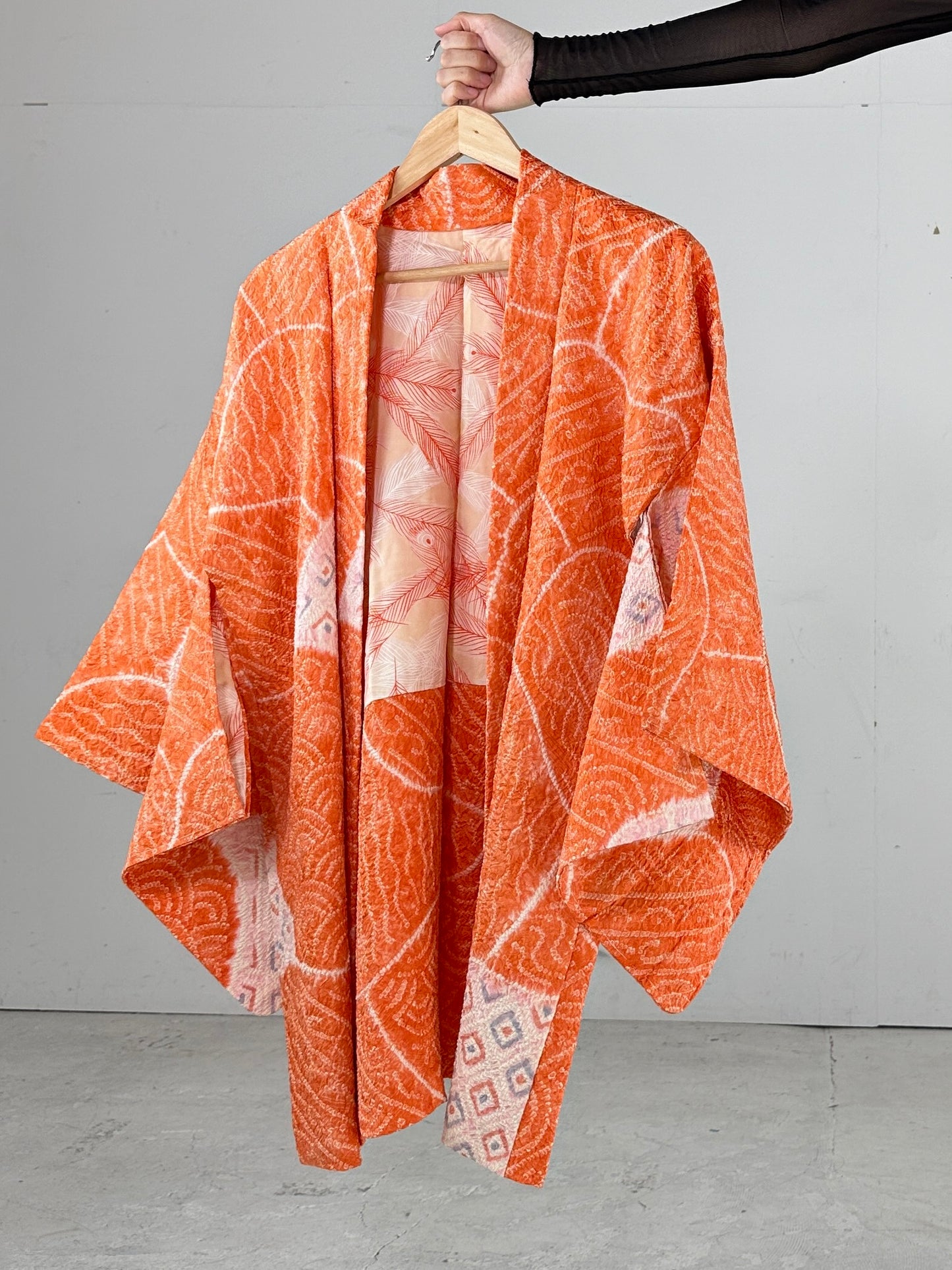 VINTAGE SHIBORI HAORI kujyaku seigaiha