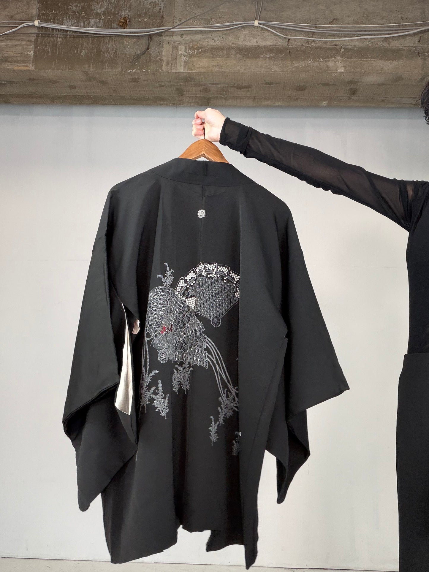 VINTAGE BLACK HAORI  "ougi, BLK122"