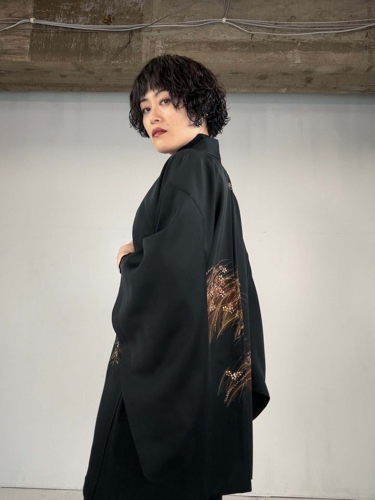VINTAGE BLACK HAORI  "susuki-kobana, BLK123"