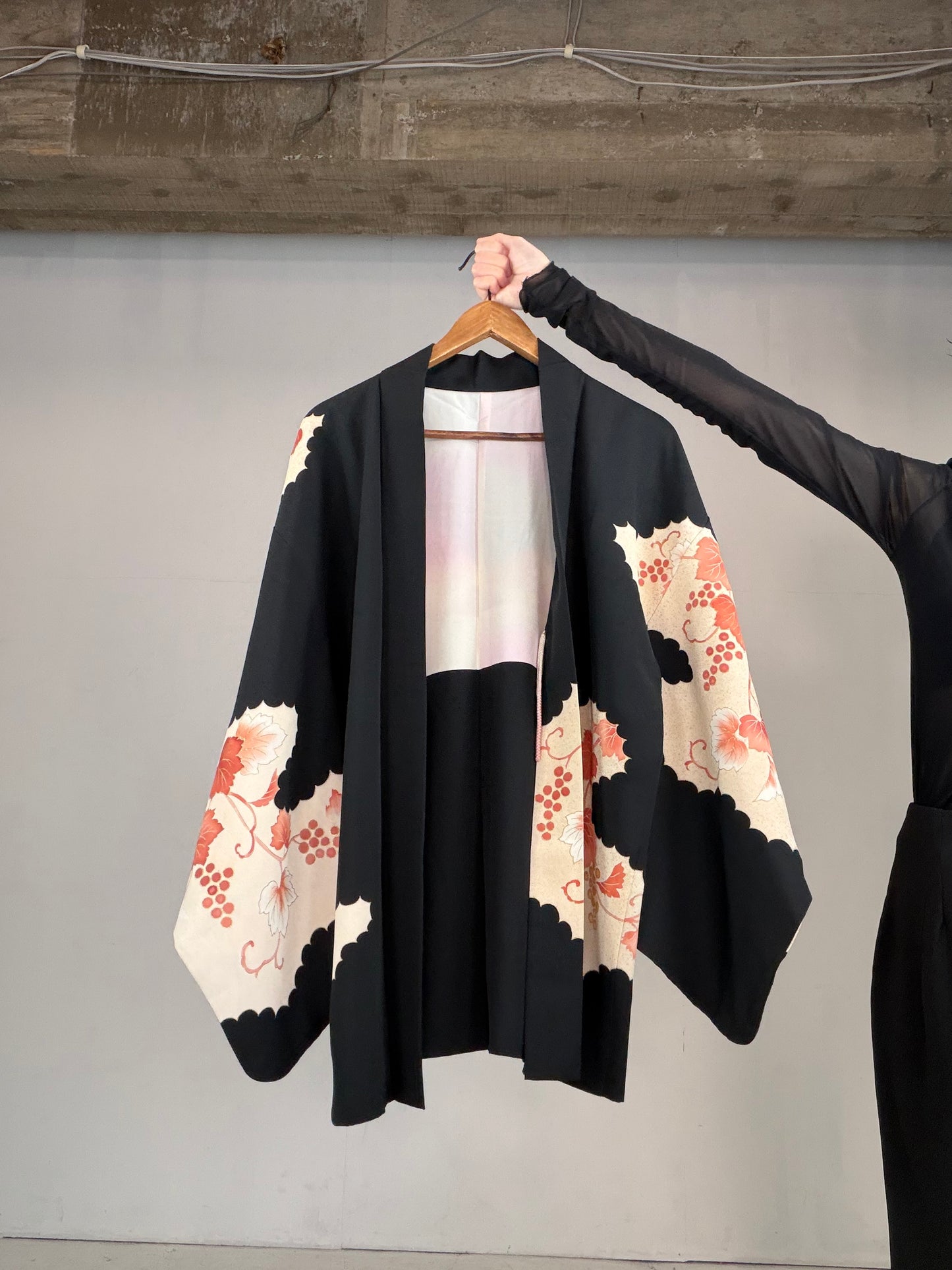 VINTAGE BLACK HAORI  "budou, BLK126"