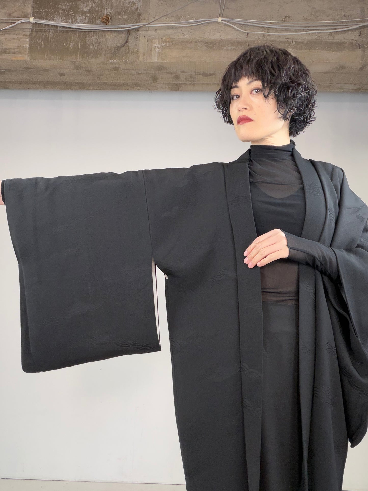 VINTAGE BLACK HAORI  "seigaiha, BLK129"