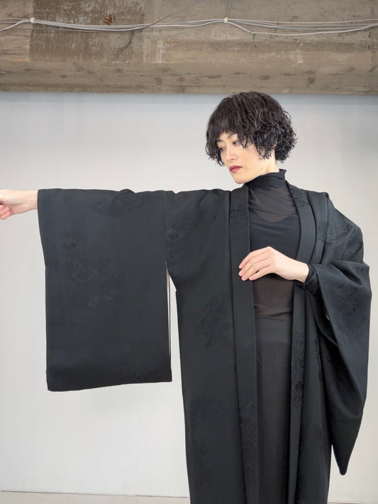 VINTAGE BLACK HAORI  "kamon, kikkou, jimon, BLK132"