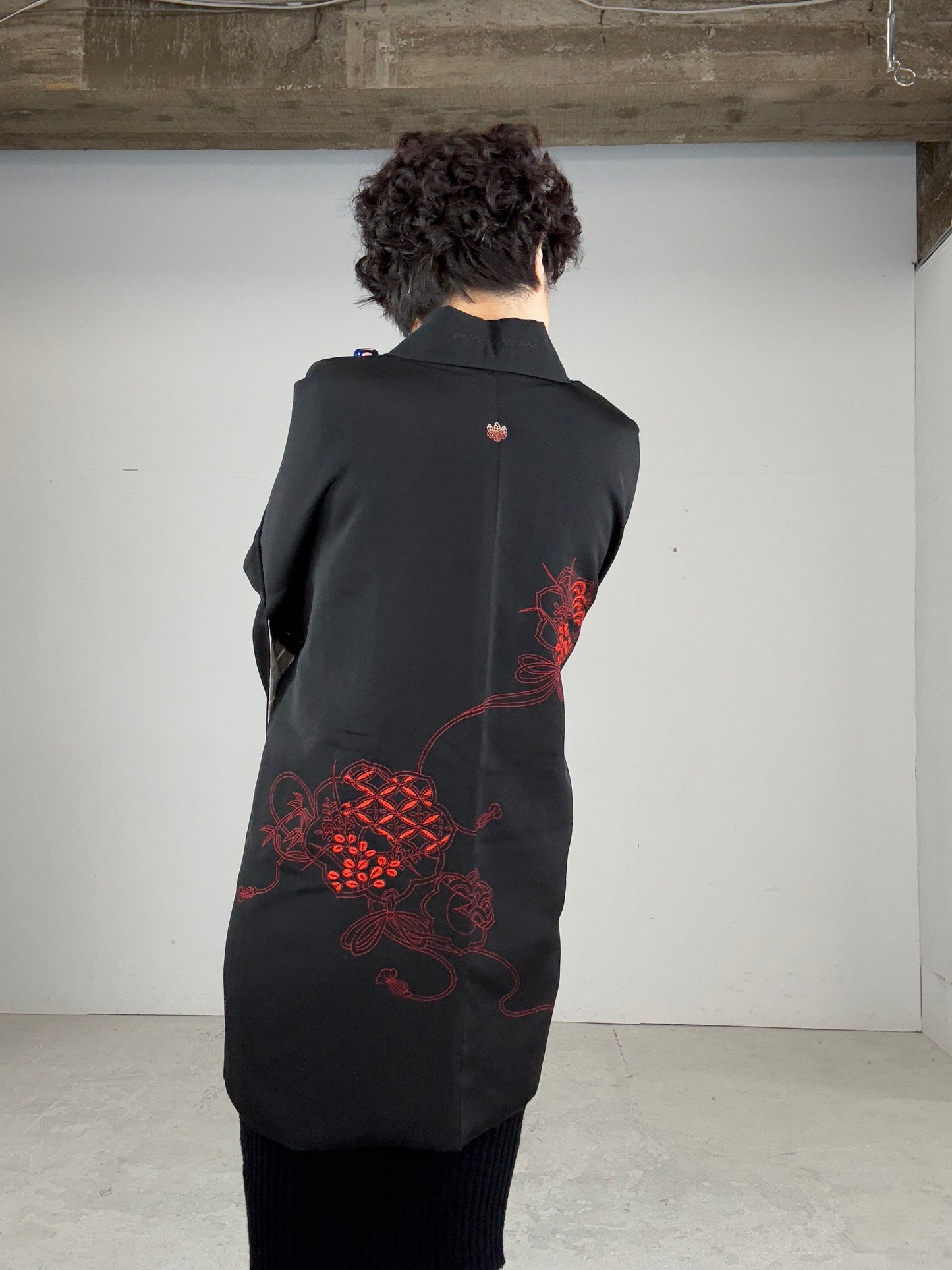 VINTAGE BLACK HAORI "red, shippou, flower, embroidery"