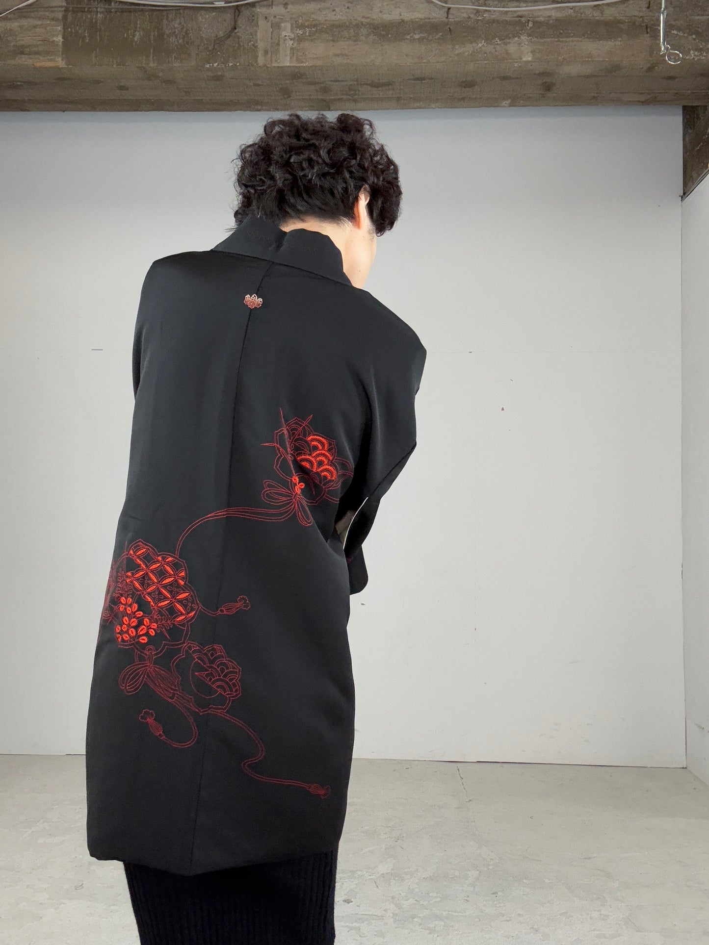 VINTAGE BLACK HAORI "red, shippou, flower, embroidery"