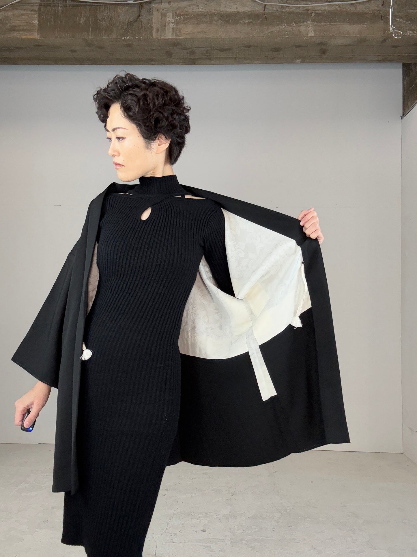 VINTAGE BLACK HAORI "embroidery,  shippou"