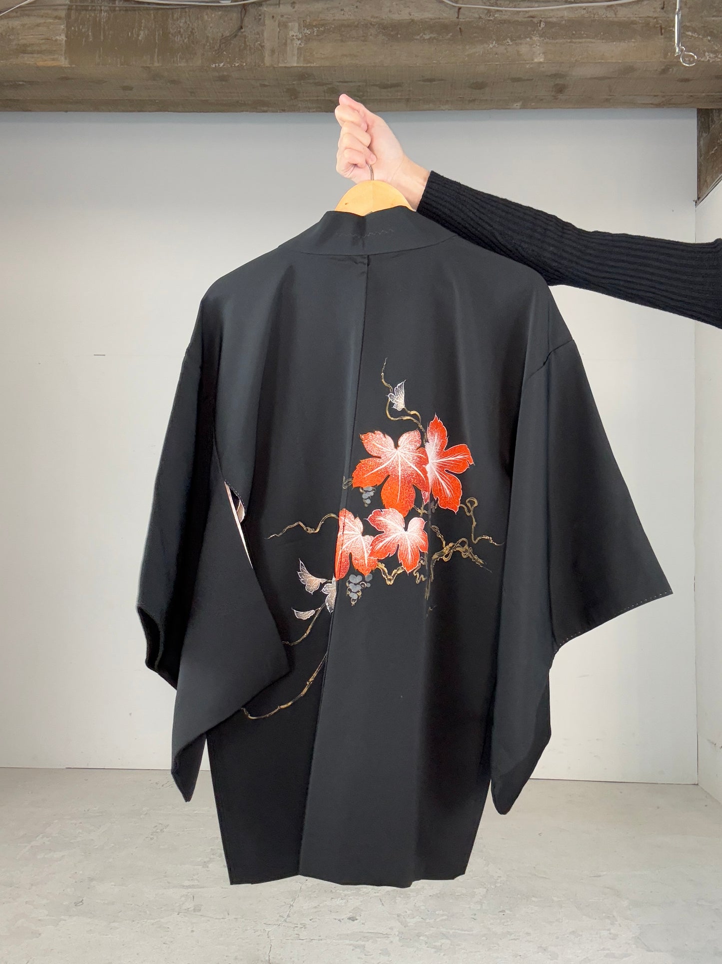 VINTAGE BLACK HAORI "red, kaede"