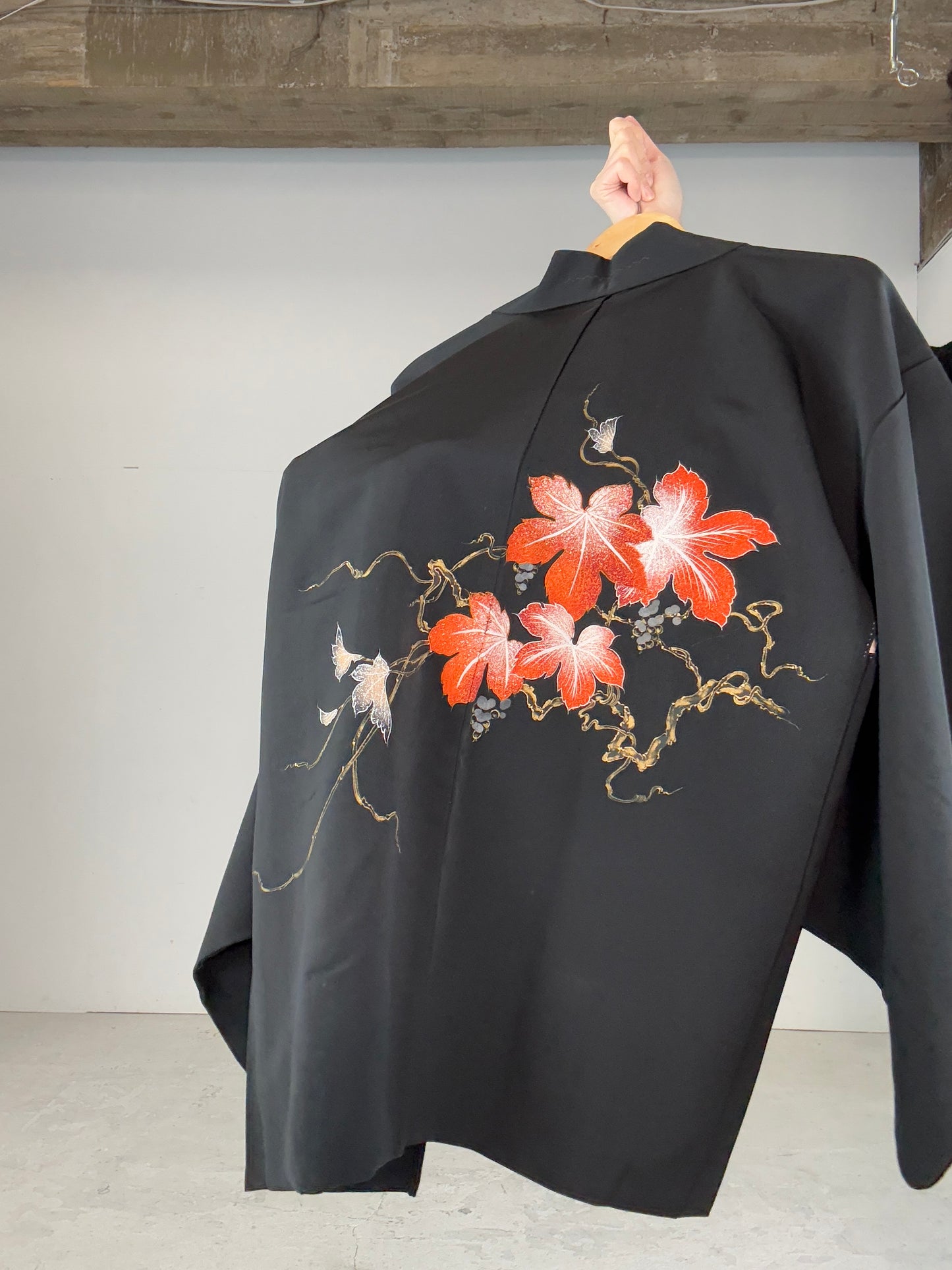 VINTAGE BLACK HAORI "red, kaede"