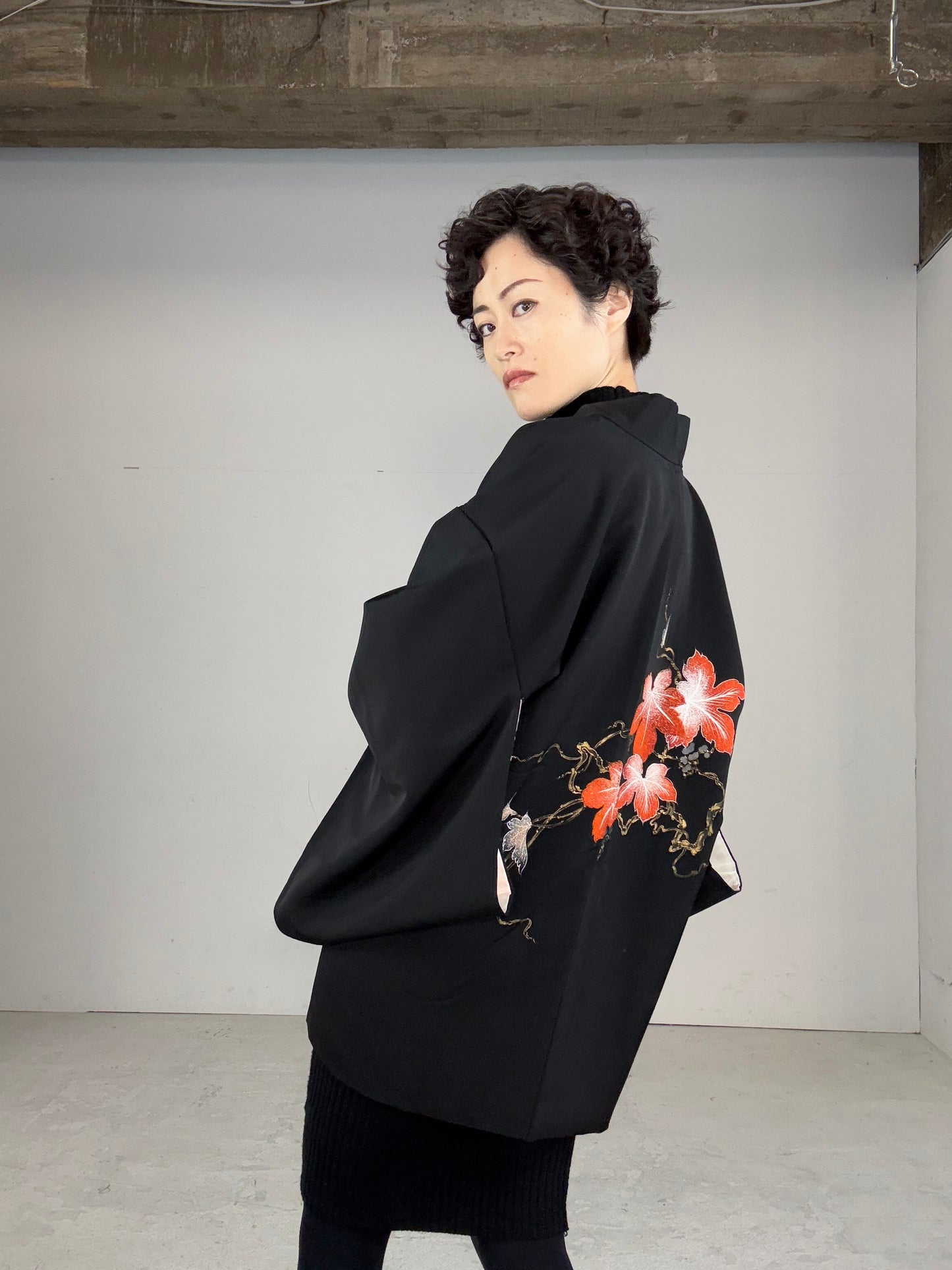 VINTAGE BLACK HAORI "red, kaede"