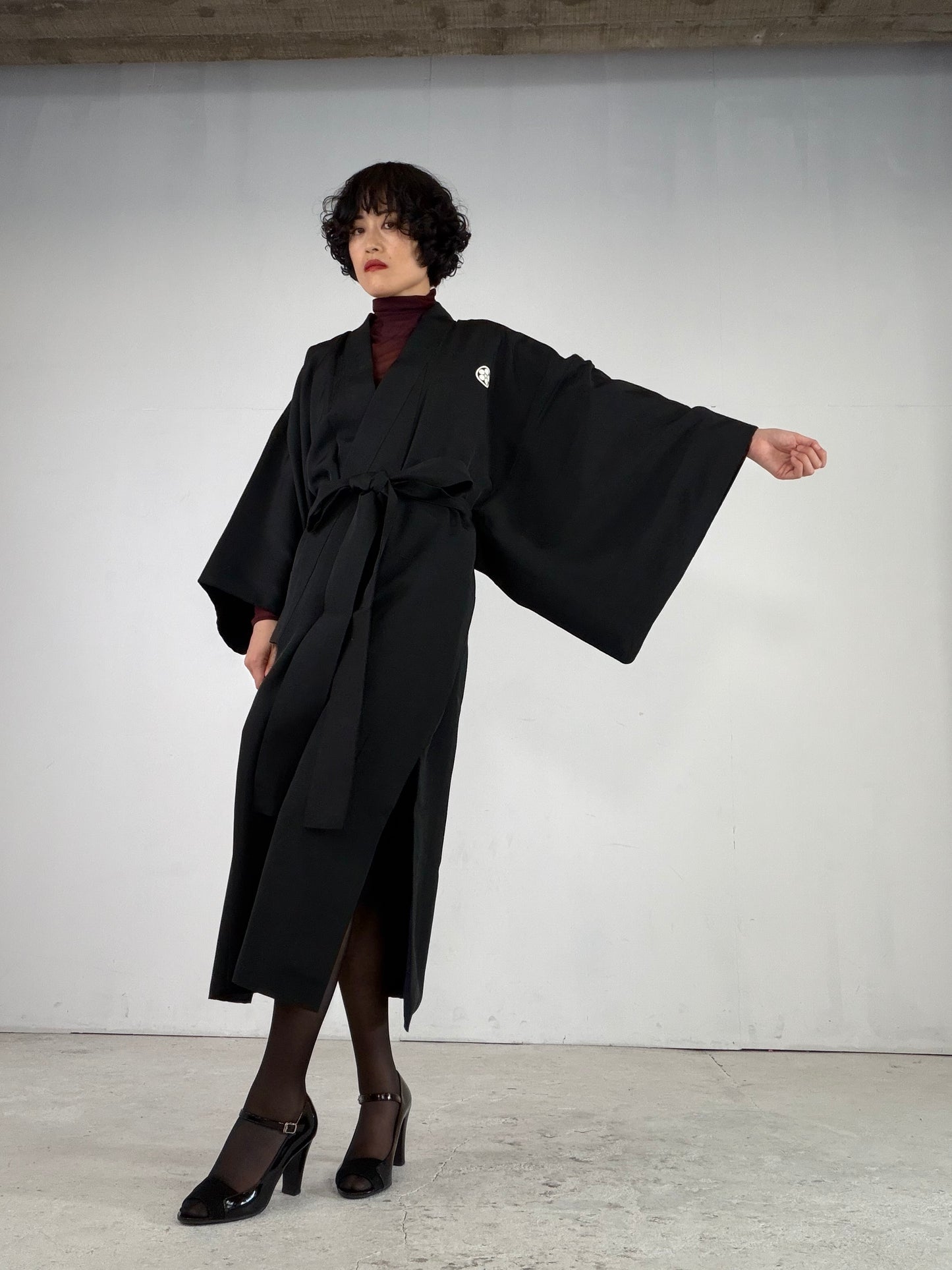Kimono Dress Gown with String Belt – Upcycled from Vintage Men’s KUROMONTSUKI Kimono, DRE034