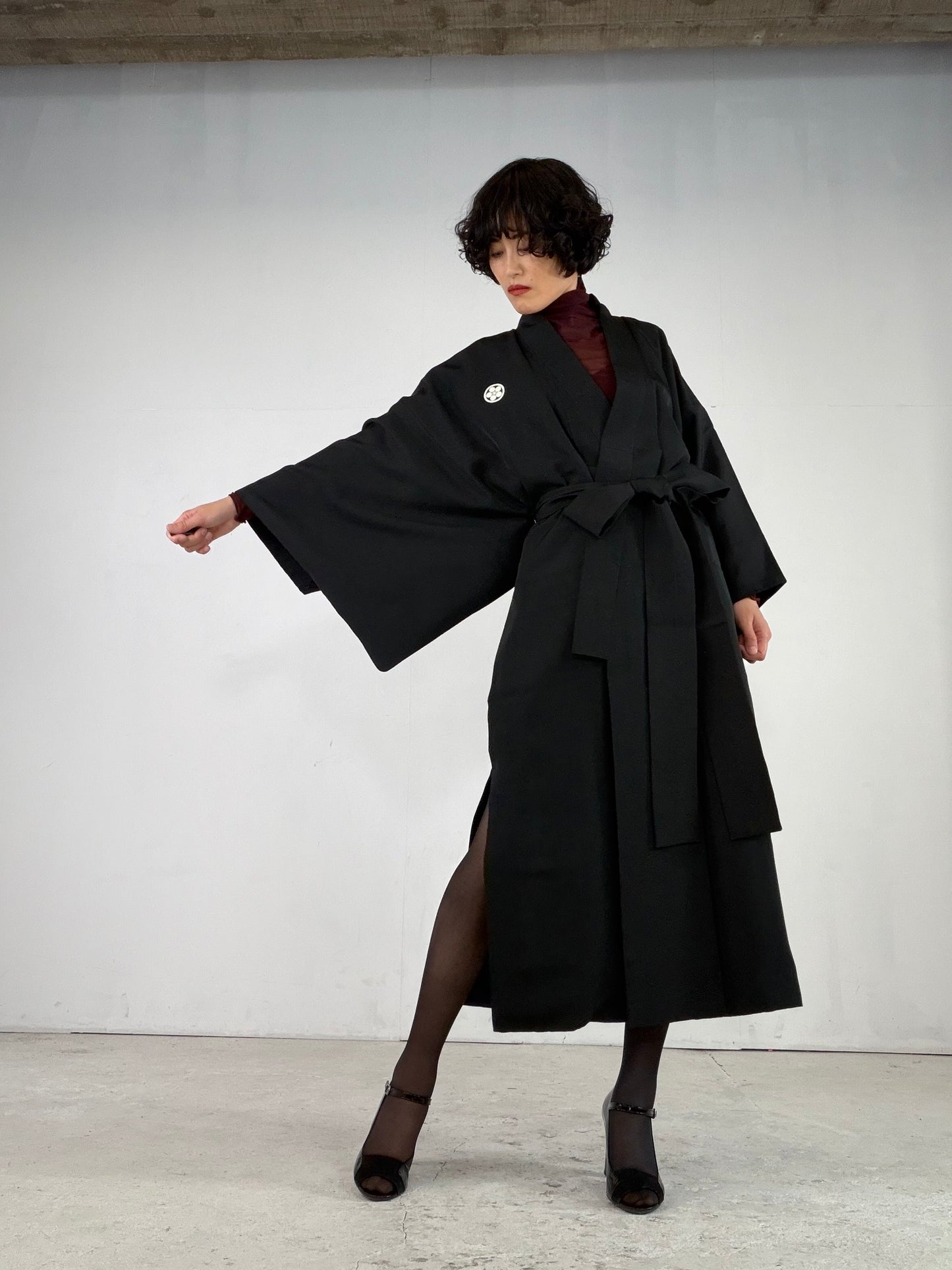 Kimono Dress Gown with String Belt – Upcycled from Vintage Men’s KUROMONTSUKI Kimono, DRE034