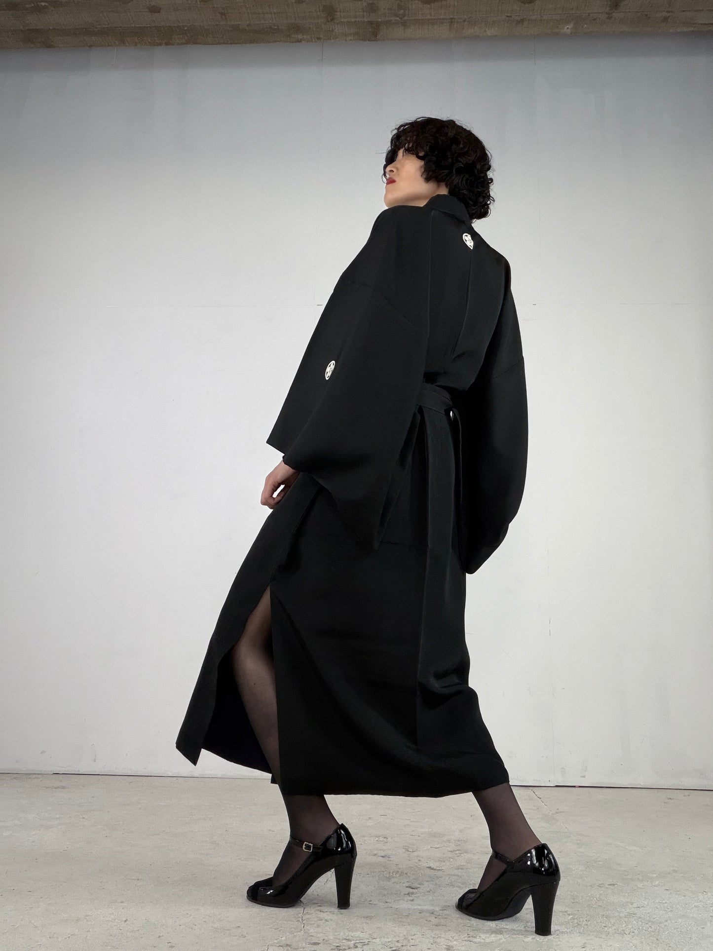 Kimono Dress Gown with String Belt – Upcycled from Vintage Men’s KUROMONTSUKI Kimono, DRE034