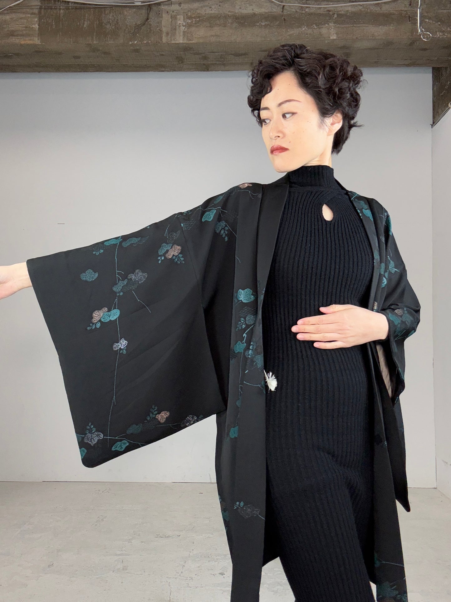 VINTAGE BLACK HAORI "unique pattern, matsu, glitter ageha"