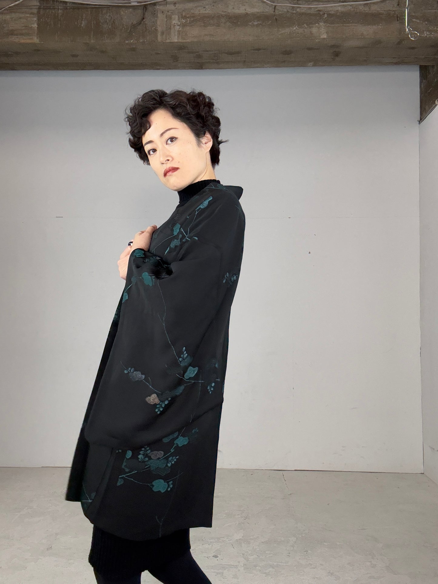 VINTAGE BLACK HAORI "unique pattern, matsu, glitter ageha"