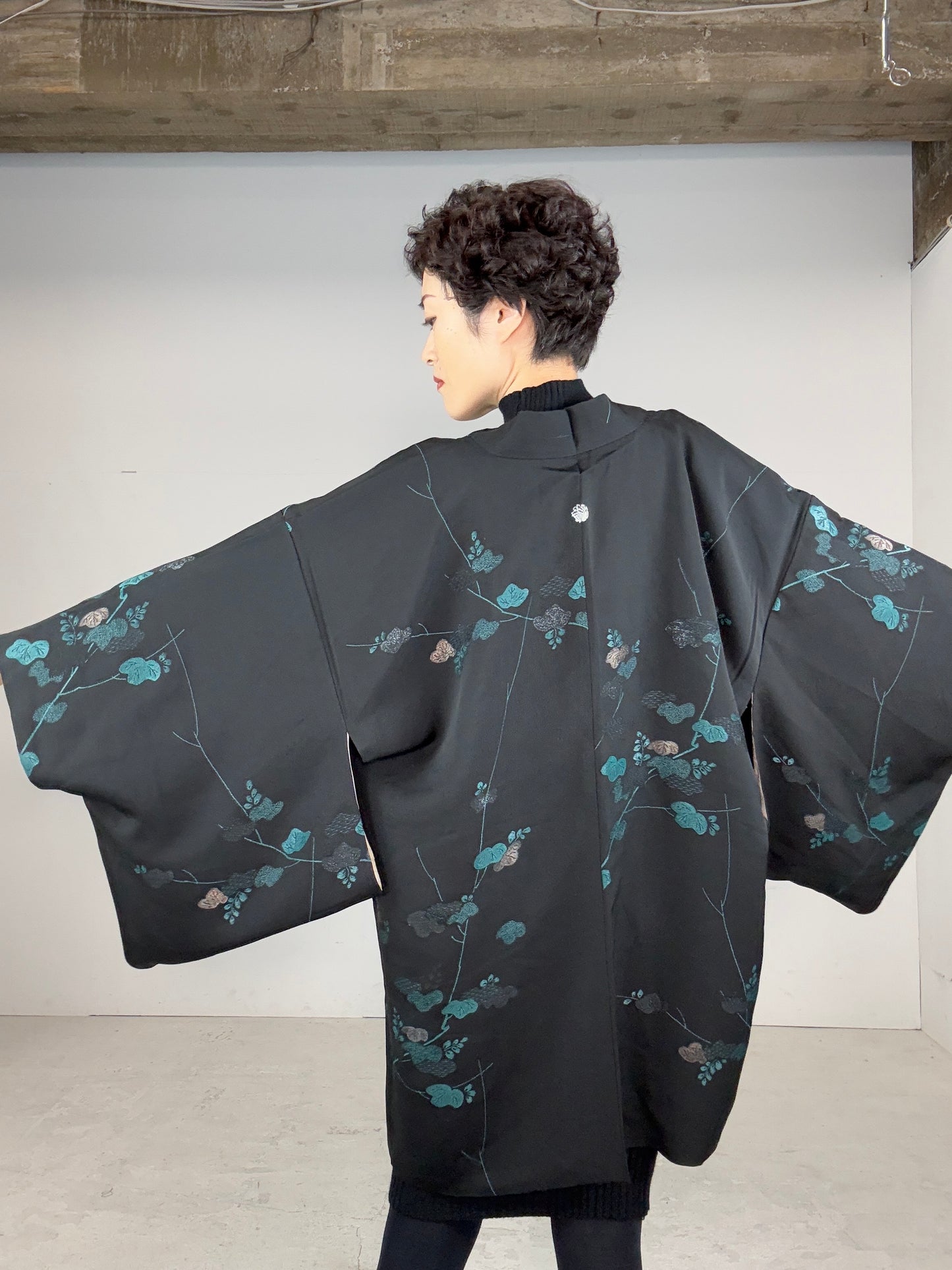 VINTAGE BLACK HAORI "unique pattern, matsu, glitter ageha"