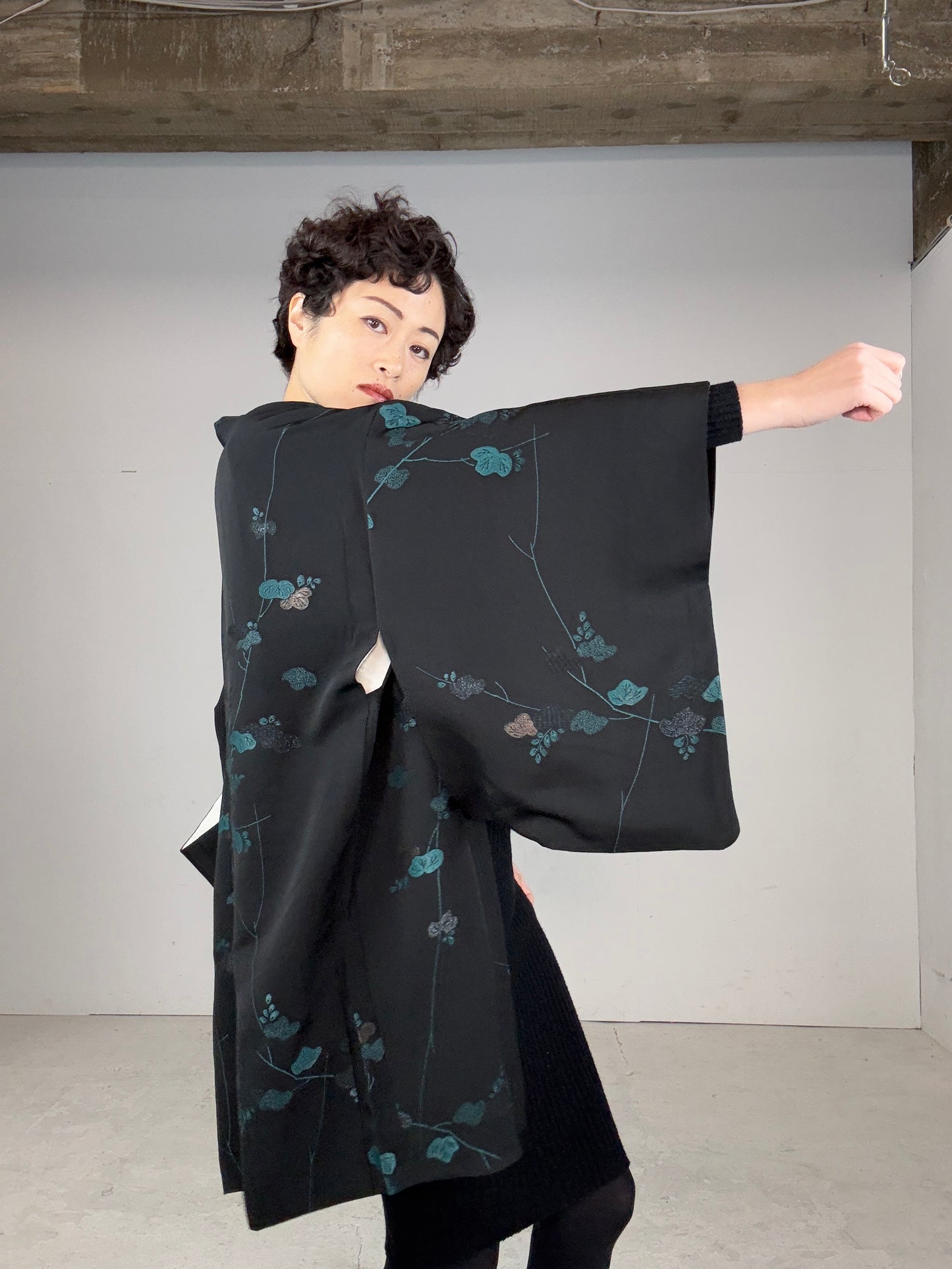 VINTAGE BLACK HAORI "unique pattern, matsu, glitter ageha"