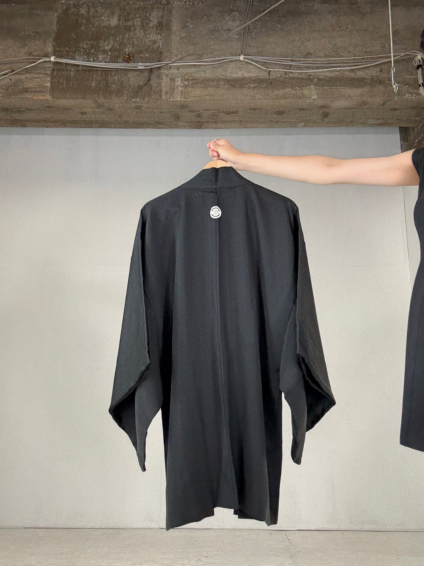 VINTAGE KUROMONTSUKI HAORI "kotobuki"