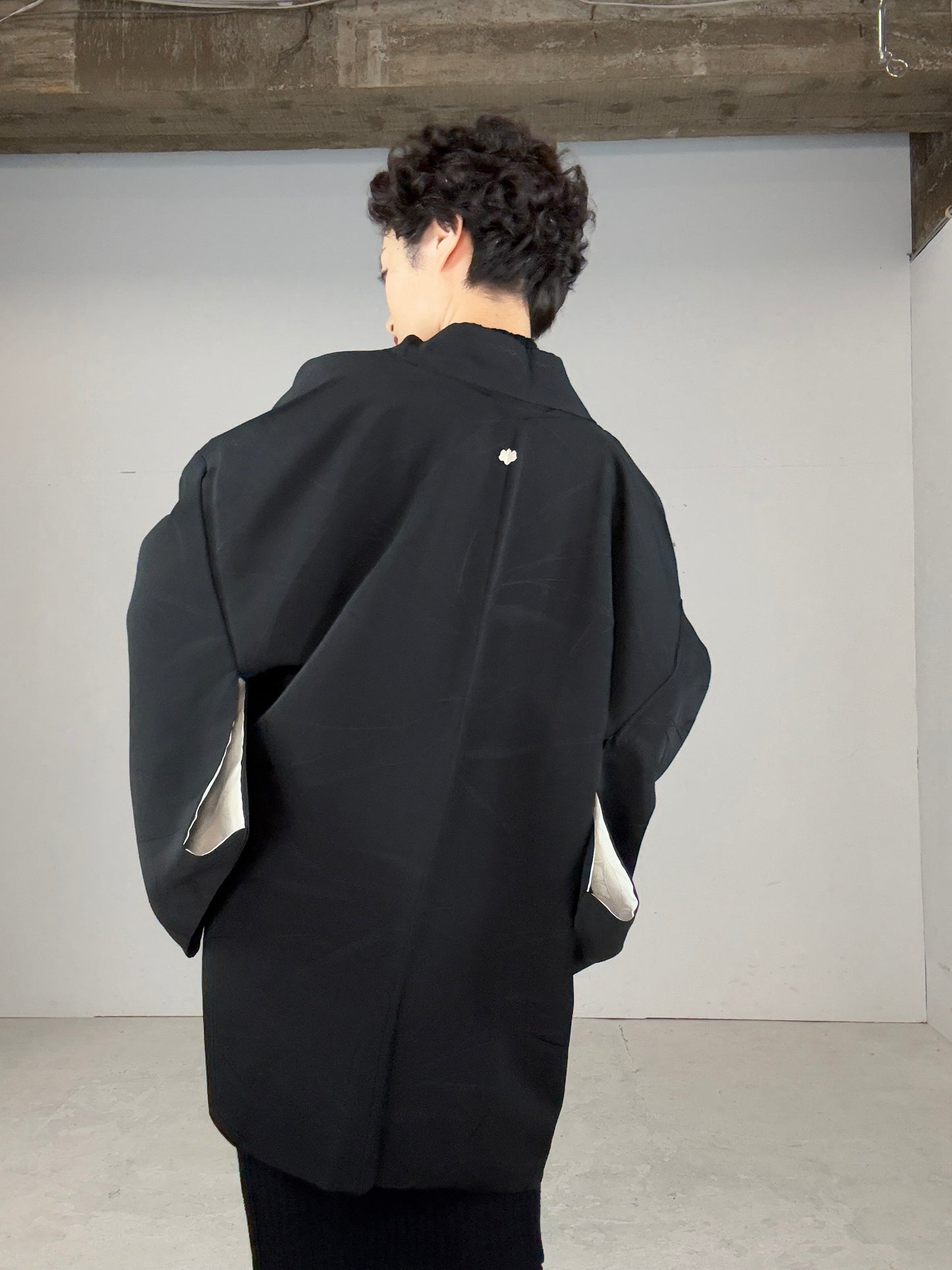 VINTAGE BLACK HAORI "ground pattern, shibakusa, gosan-kiri"