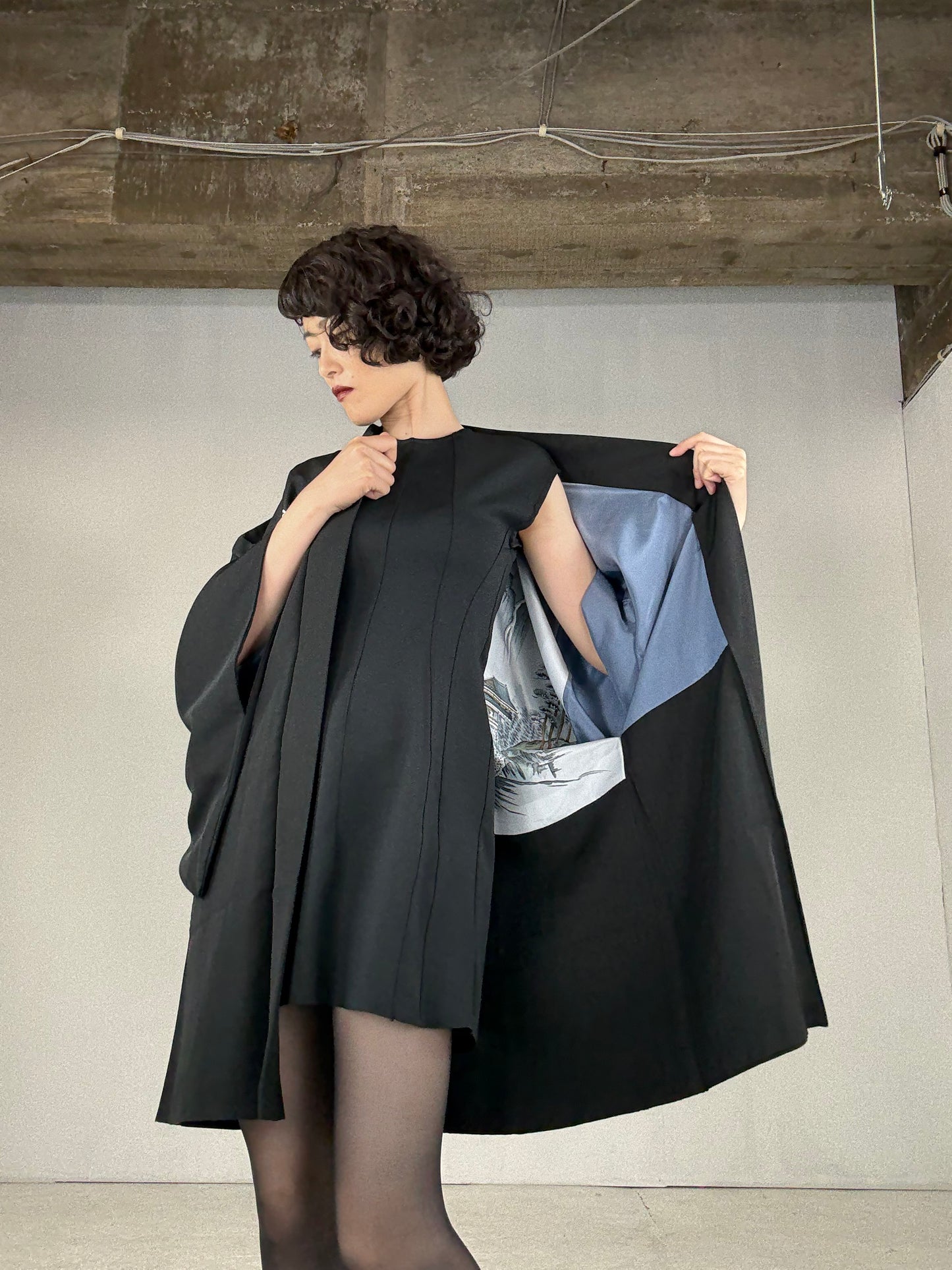 VINTAGE KUROMONTSUKI HAORI "yama no shiro"