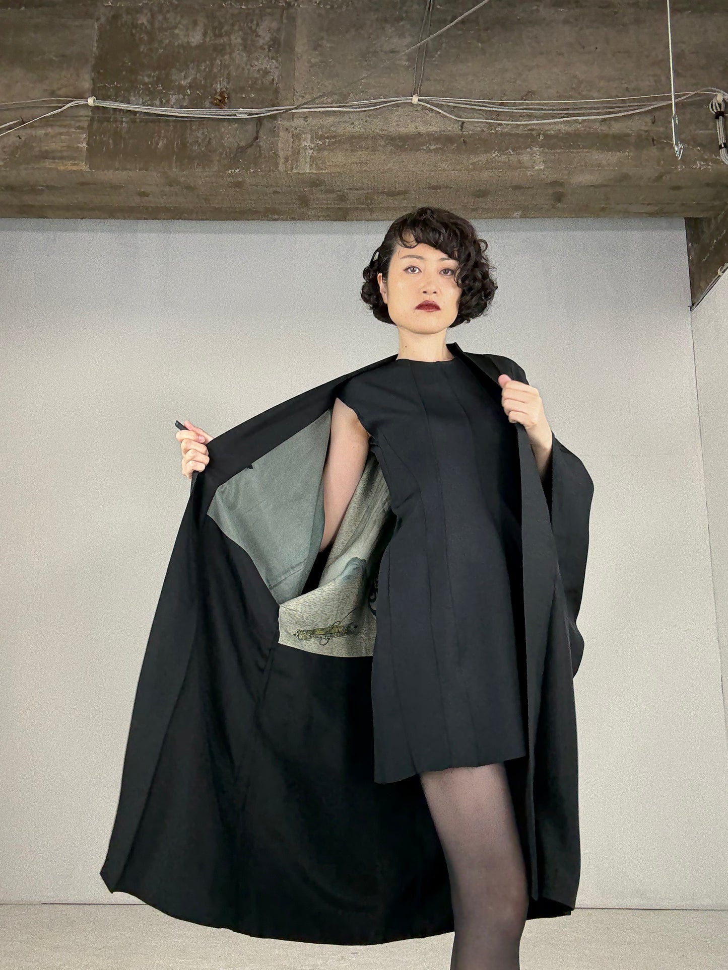 VINTAGE KUROMONTSUKI HAORI "uchide-no-koduchi"