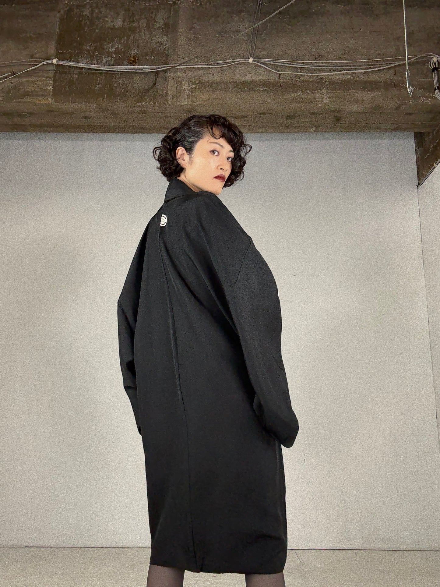 VINTAGE KUROMONTSUKI HAORI "uchide-no-koduchi"