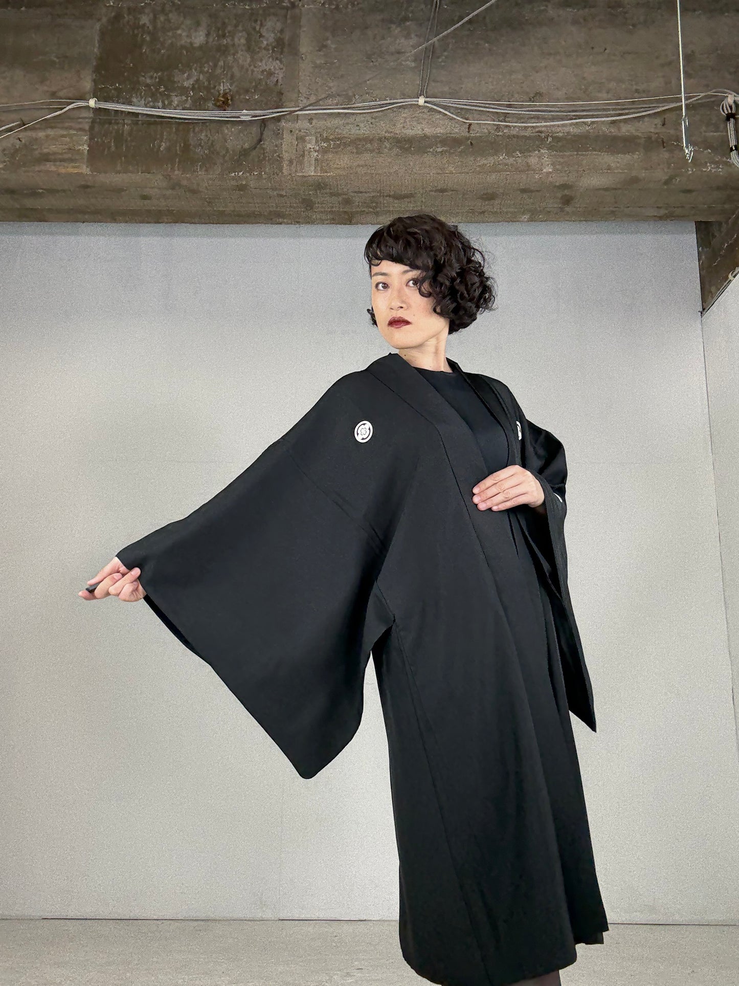 VINTAGE KUROMONTSUKI HAORI "uchide-no-koduchi"