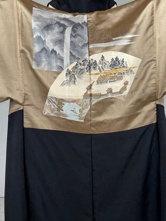 VINTAGE KUROMONTSUKI HAORI "gold, oyashiki" *damage