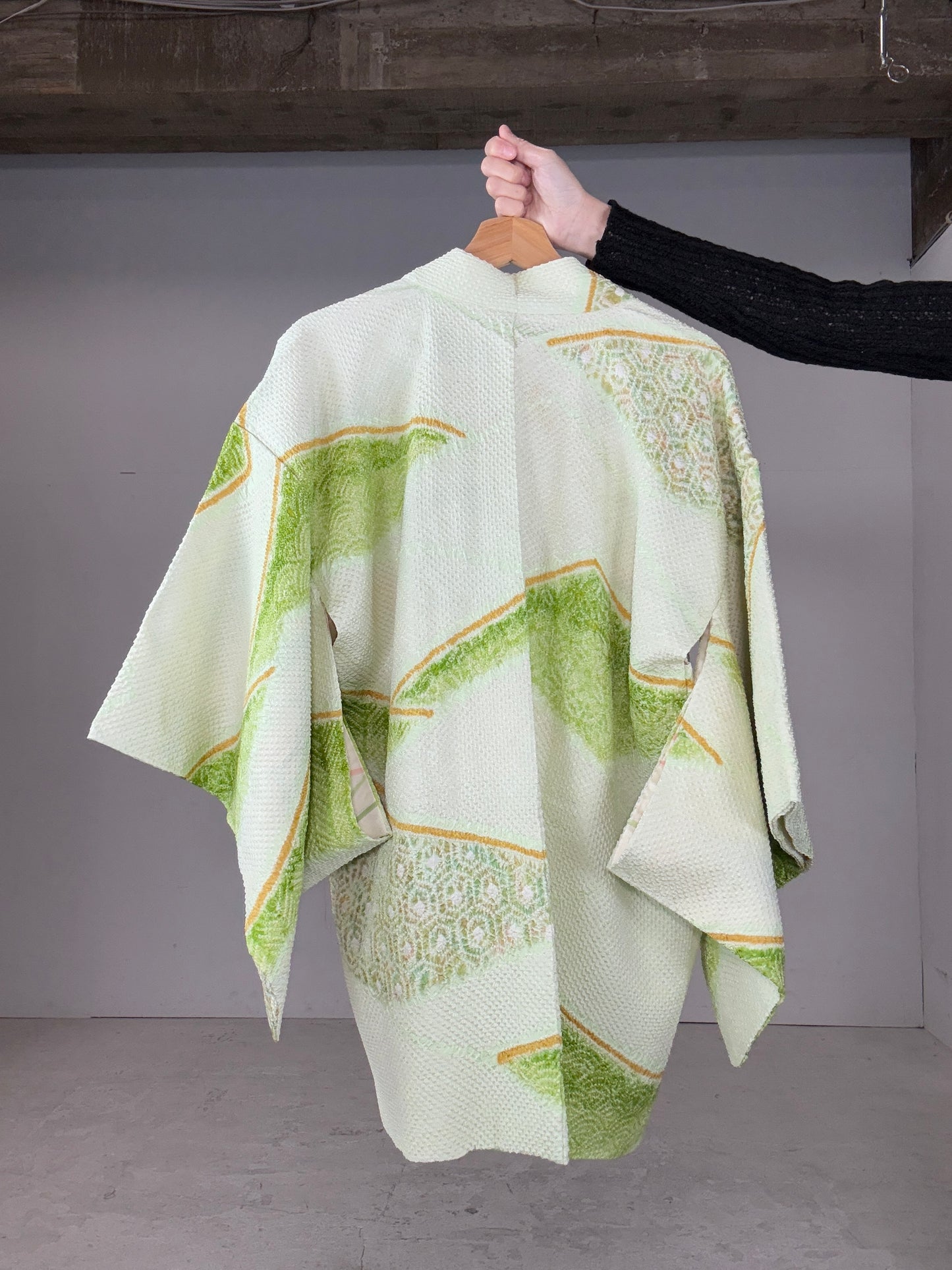 VINTAGE SHIBORI HAORI "white, green"