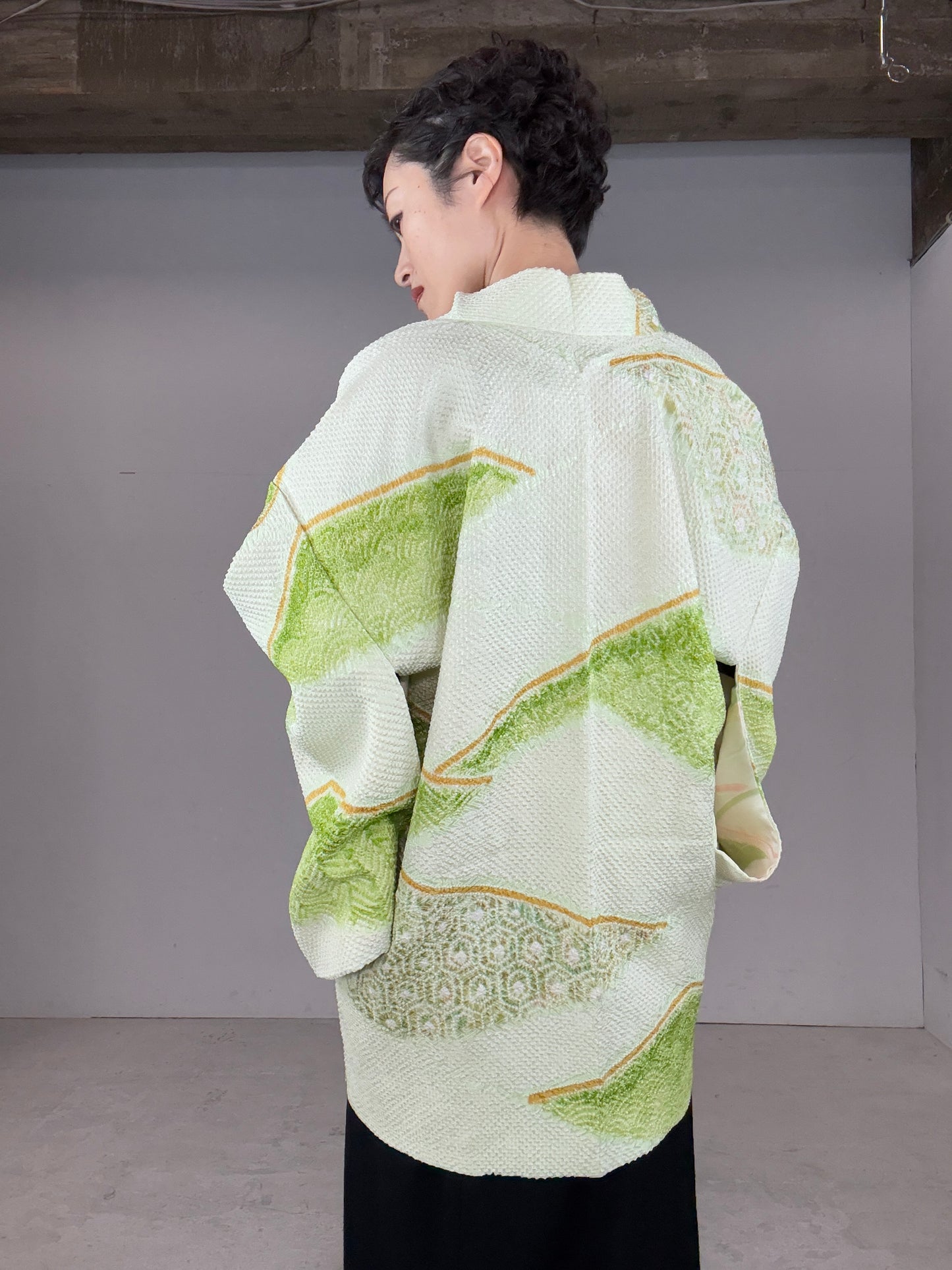 VINTAGE SHIBORI HAORI "white, green"