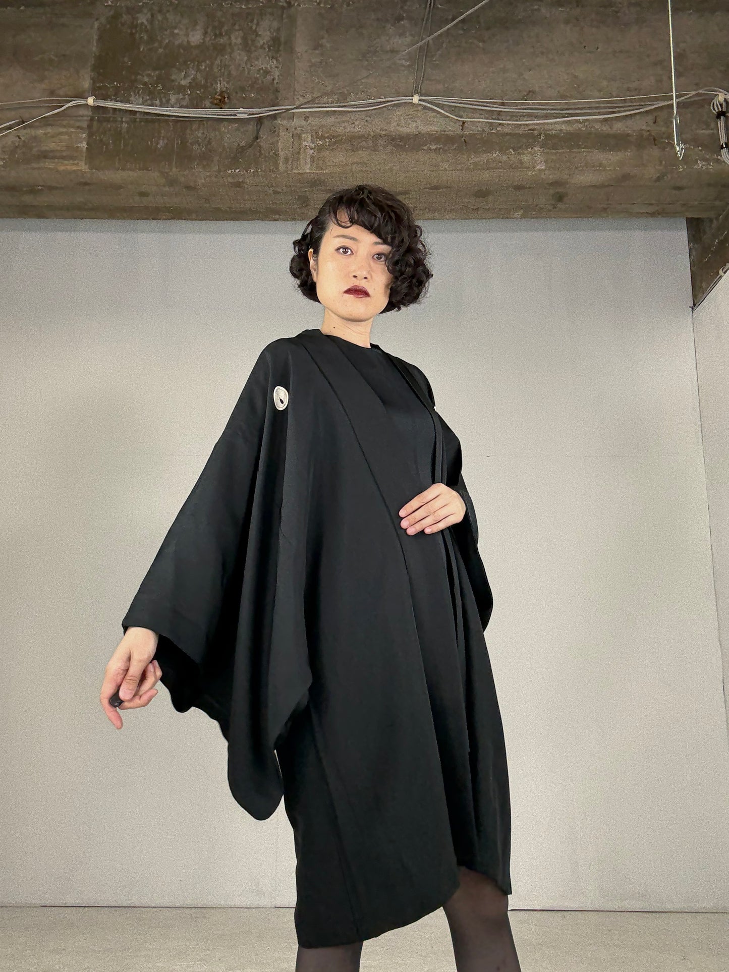 VINTAGE KUROMONTSUKI HAORI "matsu, noumen" *damage