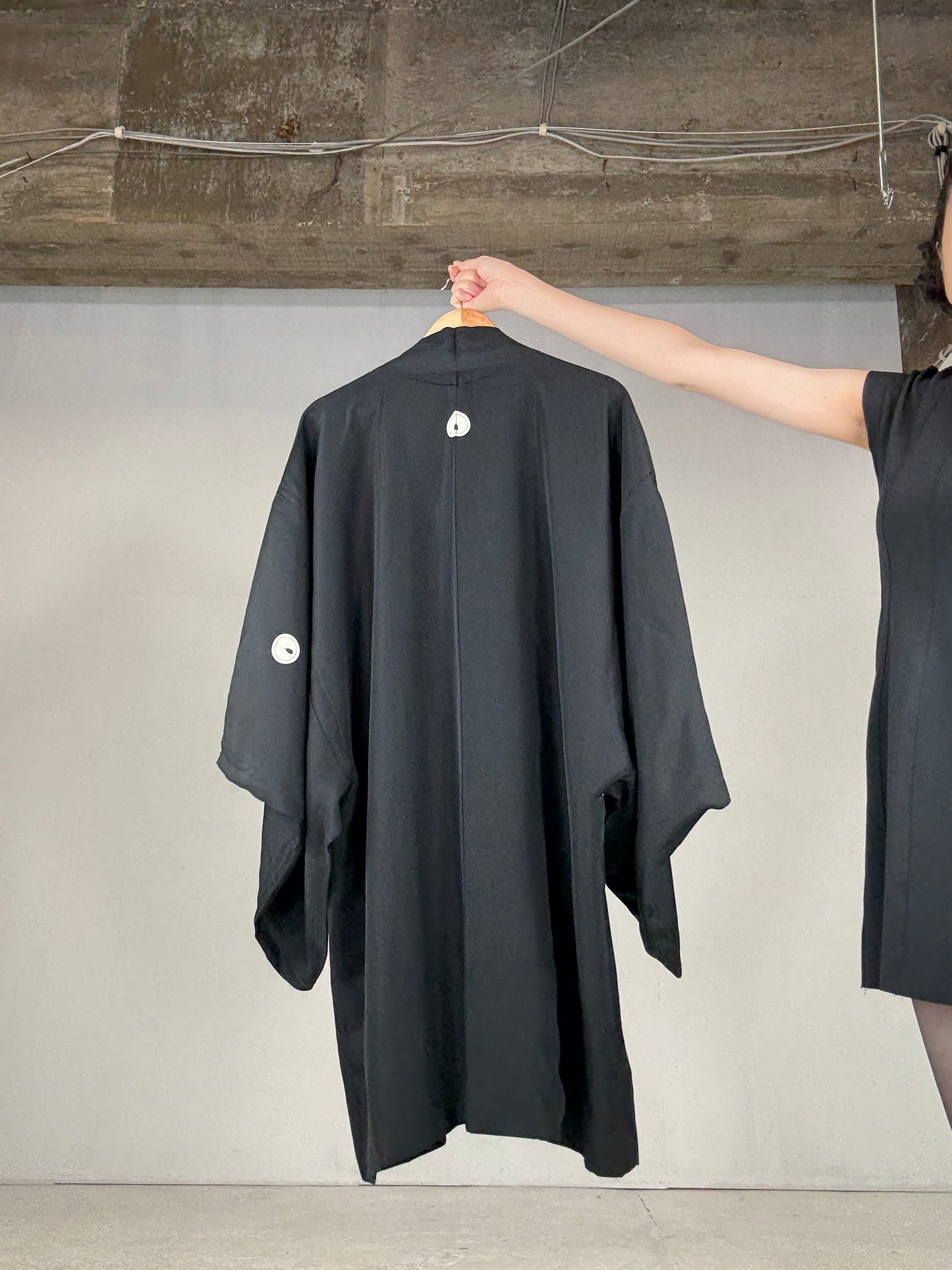 VINTAGE KUROMONTSUKI HAORI "matsu, noumen" *damage