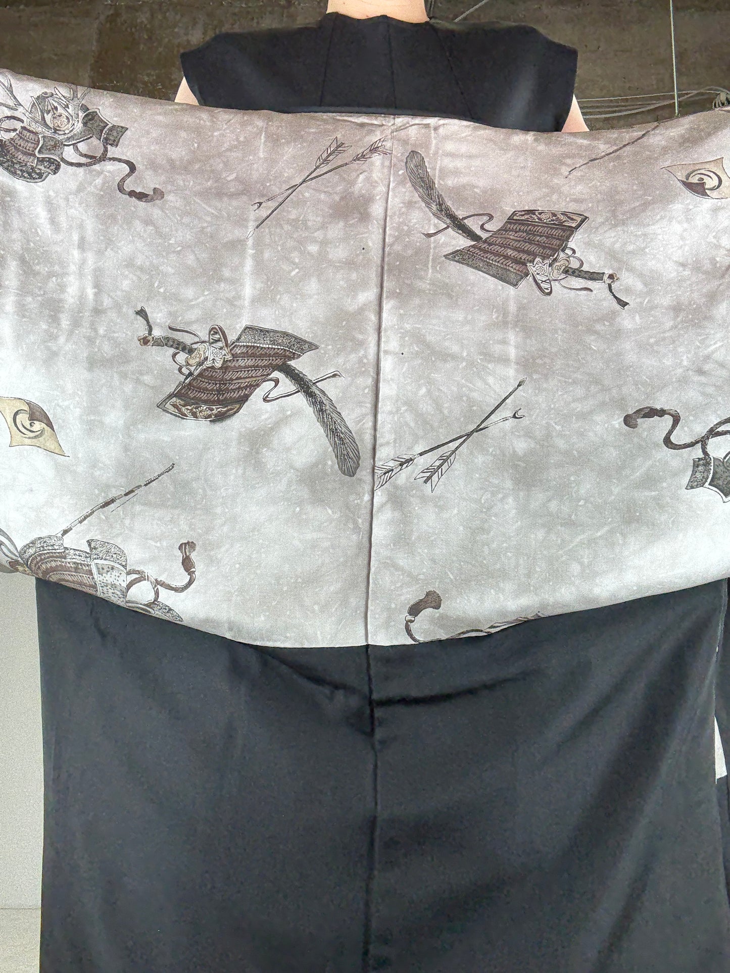 VINTAGE KUROMONTSUKI HAORI "sougara yoroi"
