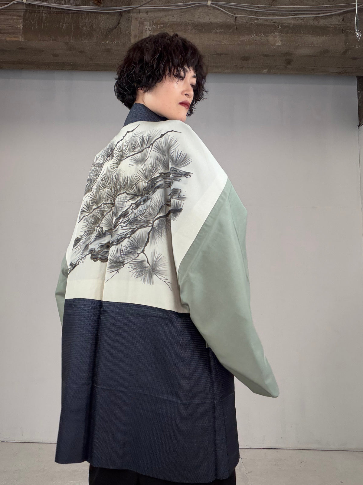 VINTAGE KAWAII HAORI oversized  "oshima, blue, matu , 058"