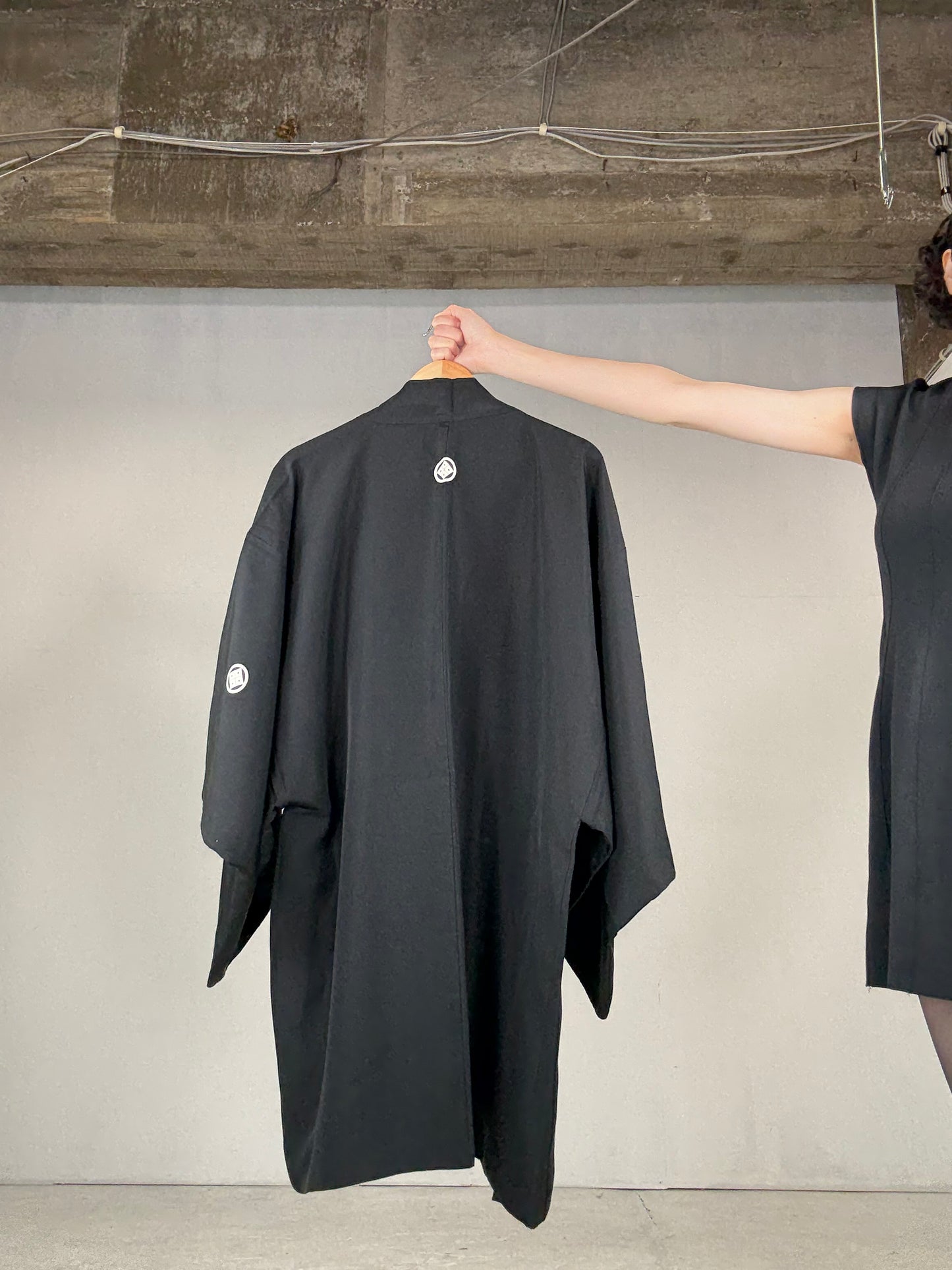 VINTAGE KUROMONTSUKI HAORI "sougara yoroi"