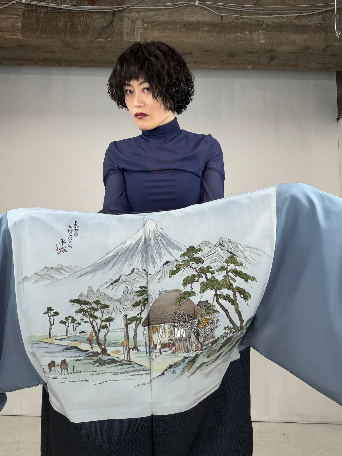 VINTAGE KAWAII HAORI oversized  "oshima, blue, fuji ,cyaya , tabi , 044"