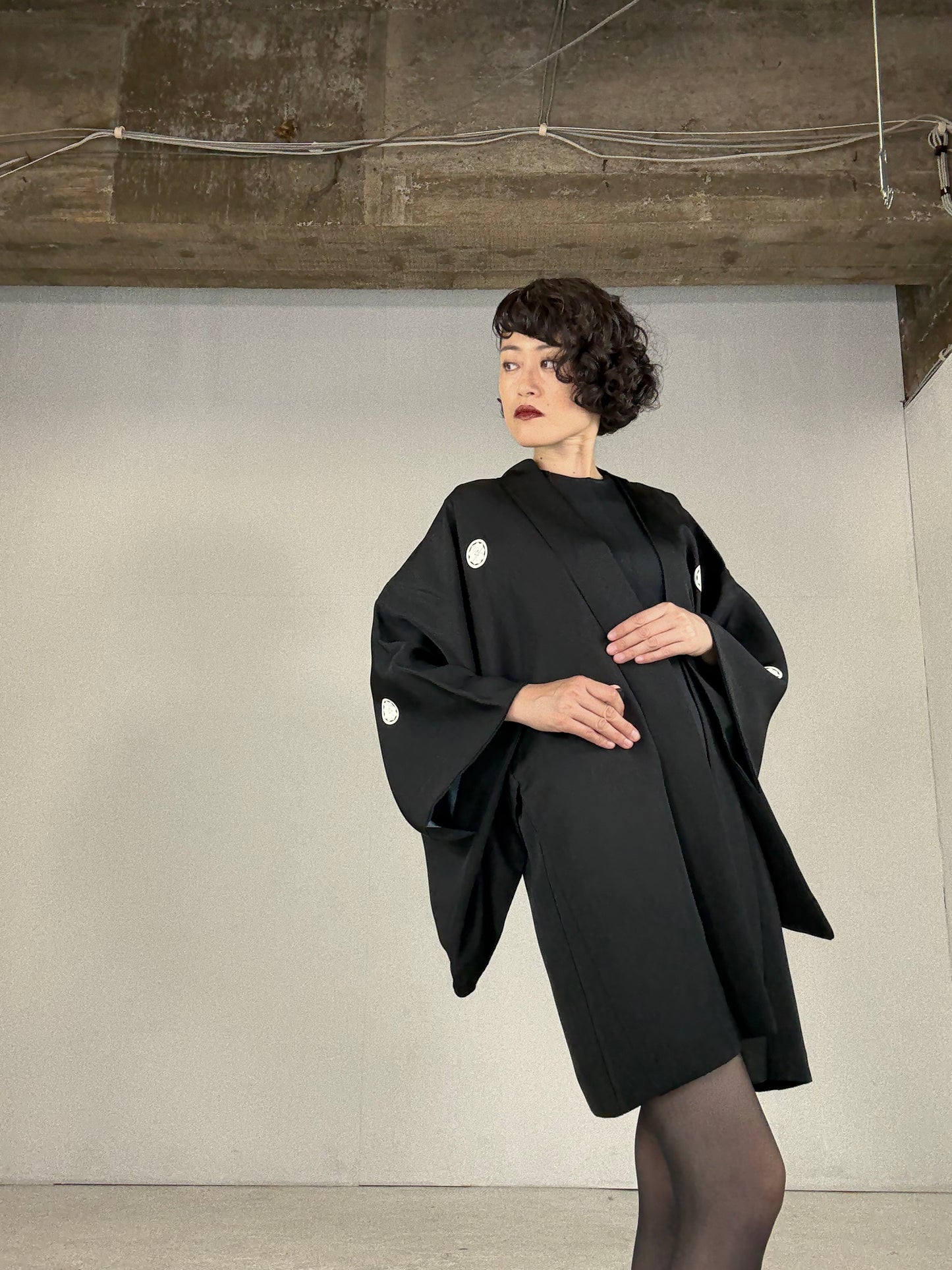 VINTAGE KUROMONTSUKI HAORI "fukagawa" *damage