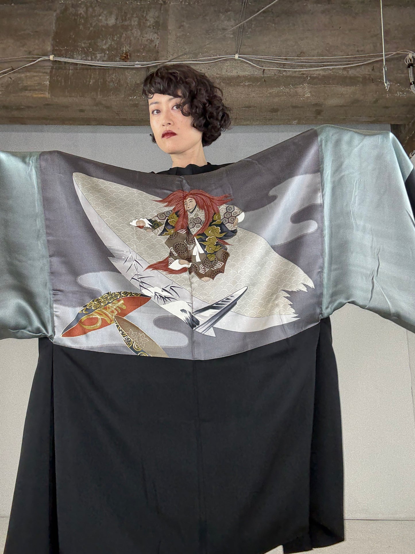 VINTAGE KUROMONTSUKI HAORI "akagashira" *damage