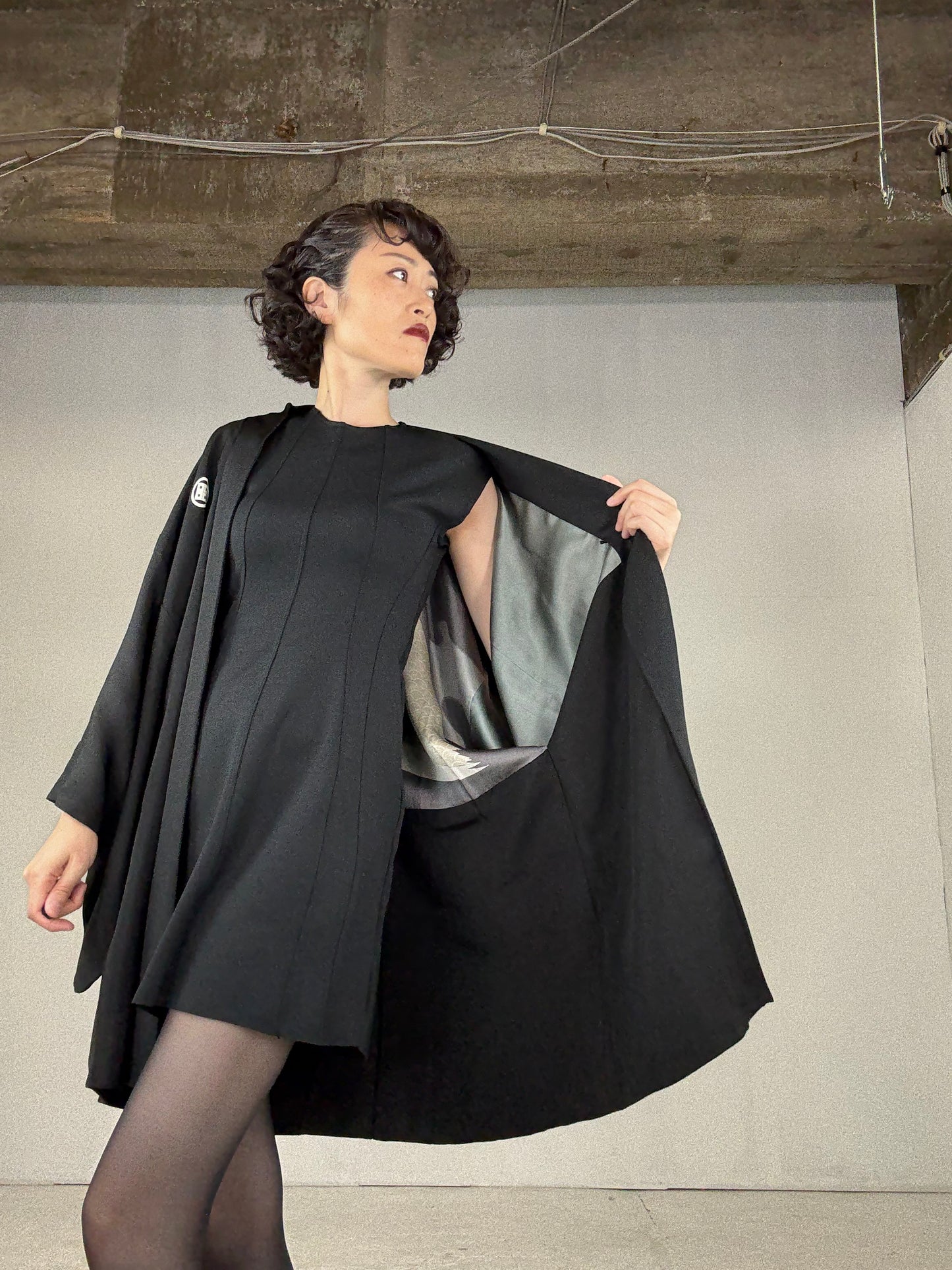 VINTAGE KUROMONTSUKI HAORI "akagashira" *damage