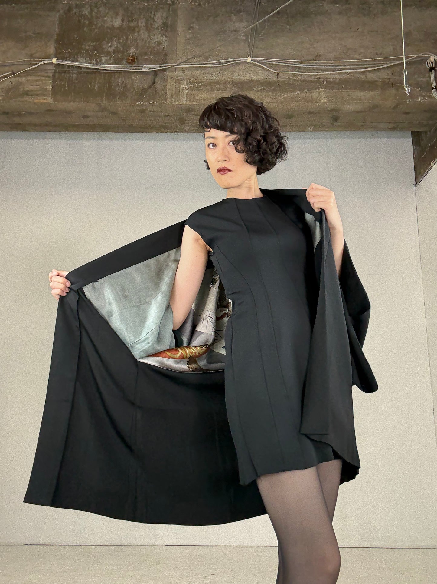 VINTAGE KUROMONTSUKI HAORI "akagashira" *damage