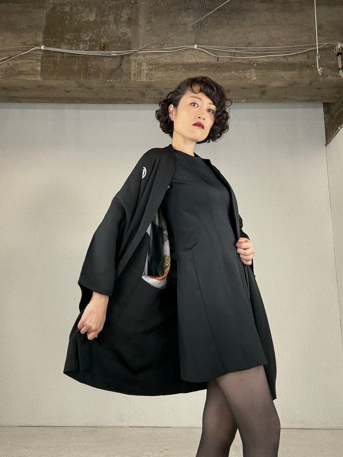 VINTAGE KUROMONTSUKI HAORI "akagashira" *damage