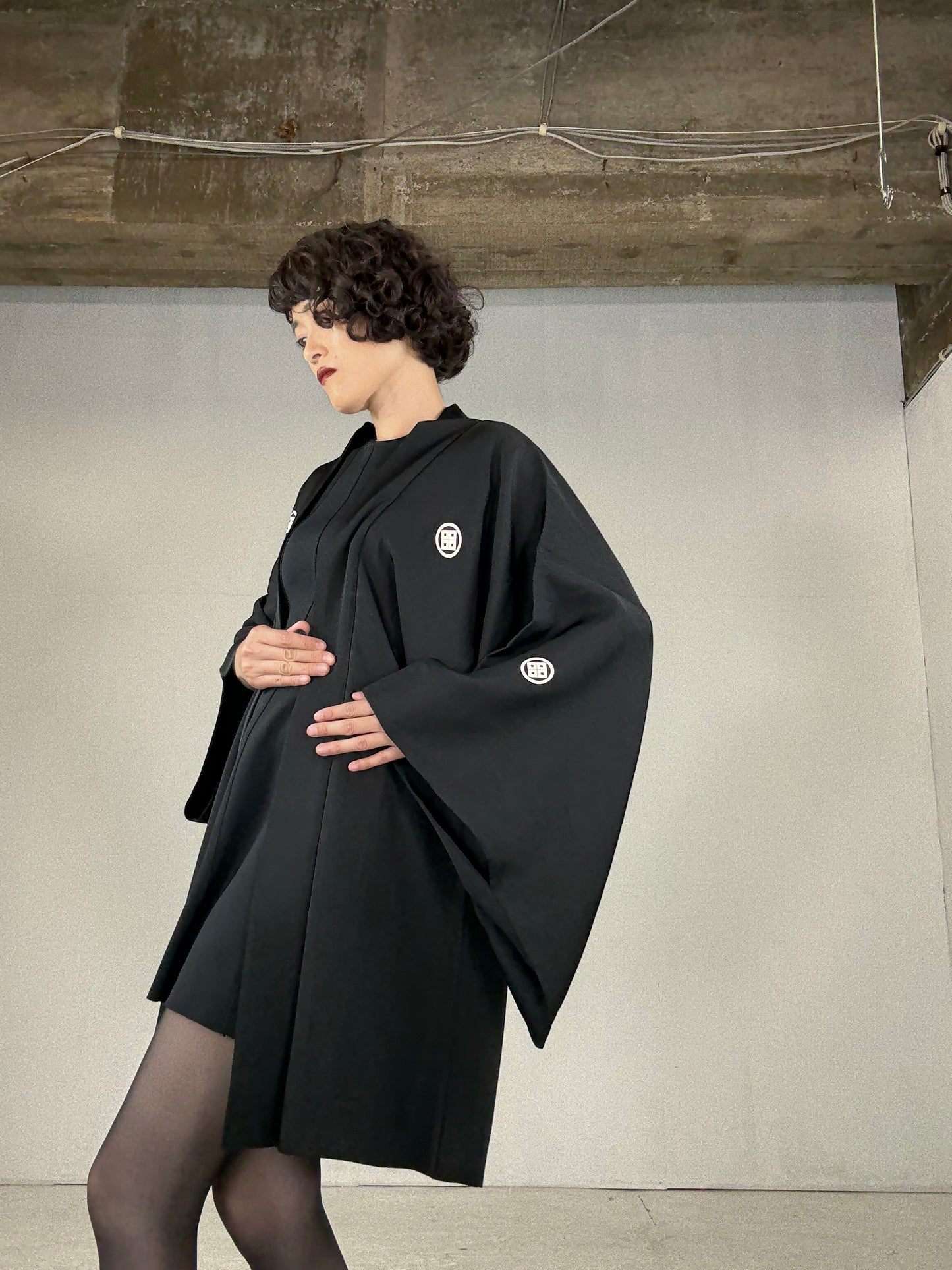 VINTAGE KUROMONTSUKI HAORI "akagashira" *damage