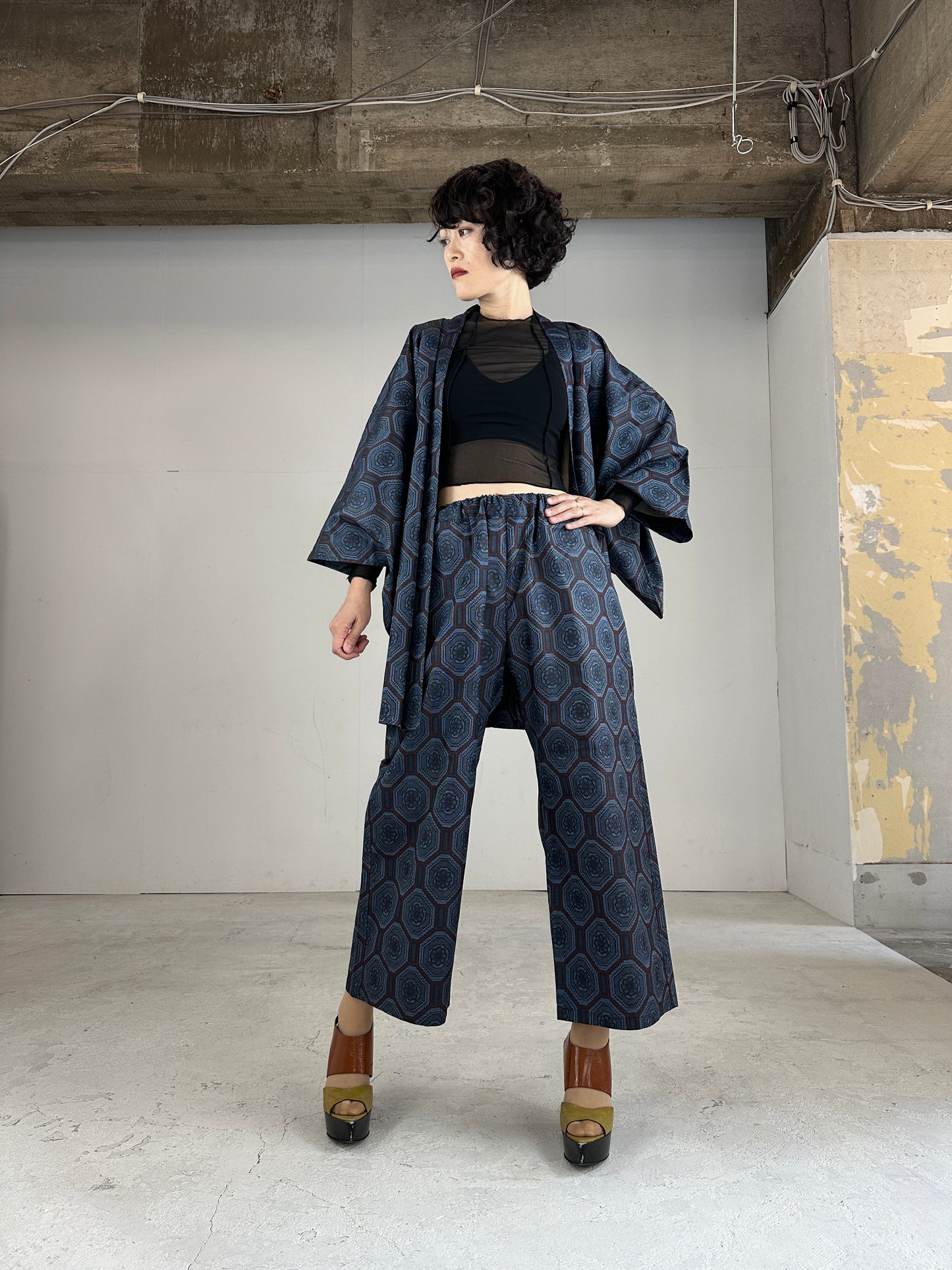 11 HAKKAKUKEI Tsumugi HAORI and KIMONO elastic waist pants upcycled from Japanese kimono(Unisex)