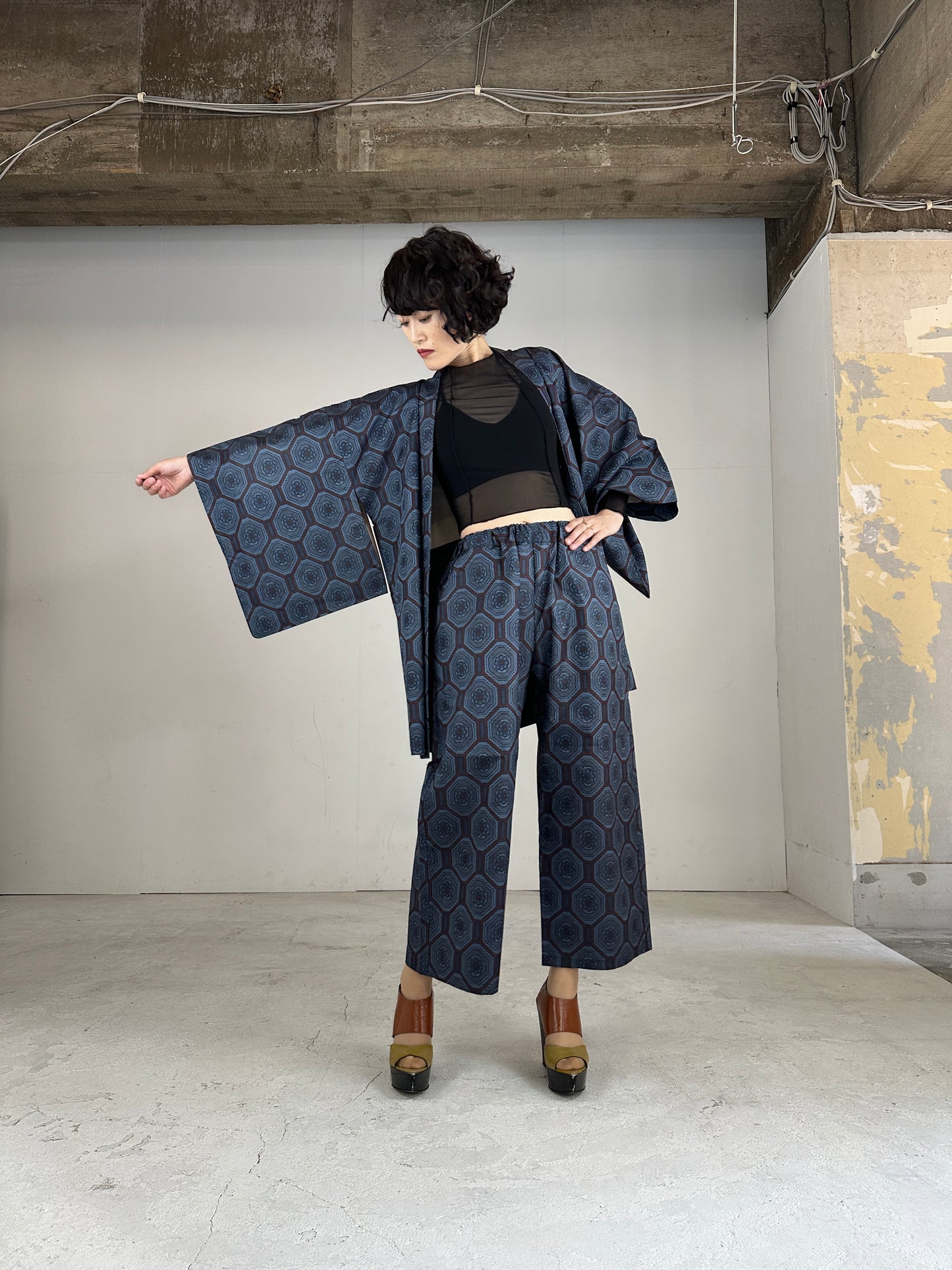 11 HAKKAKUKEI Tsumugi HAORI and KIMONO elastic waist pants upcycled from Japanese kimono(Unisex)