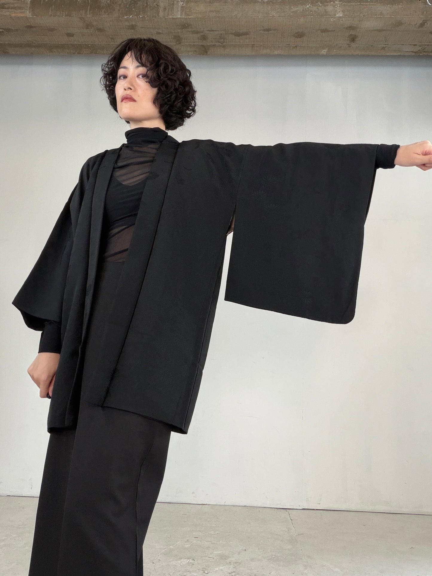 VINTAGE BLACK HAORI  "inside-goshoguruma, gosan-kiri-mon, BLK183"