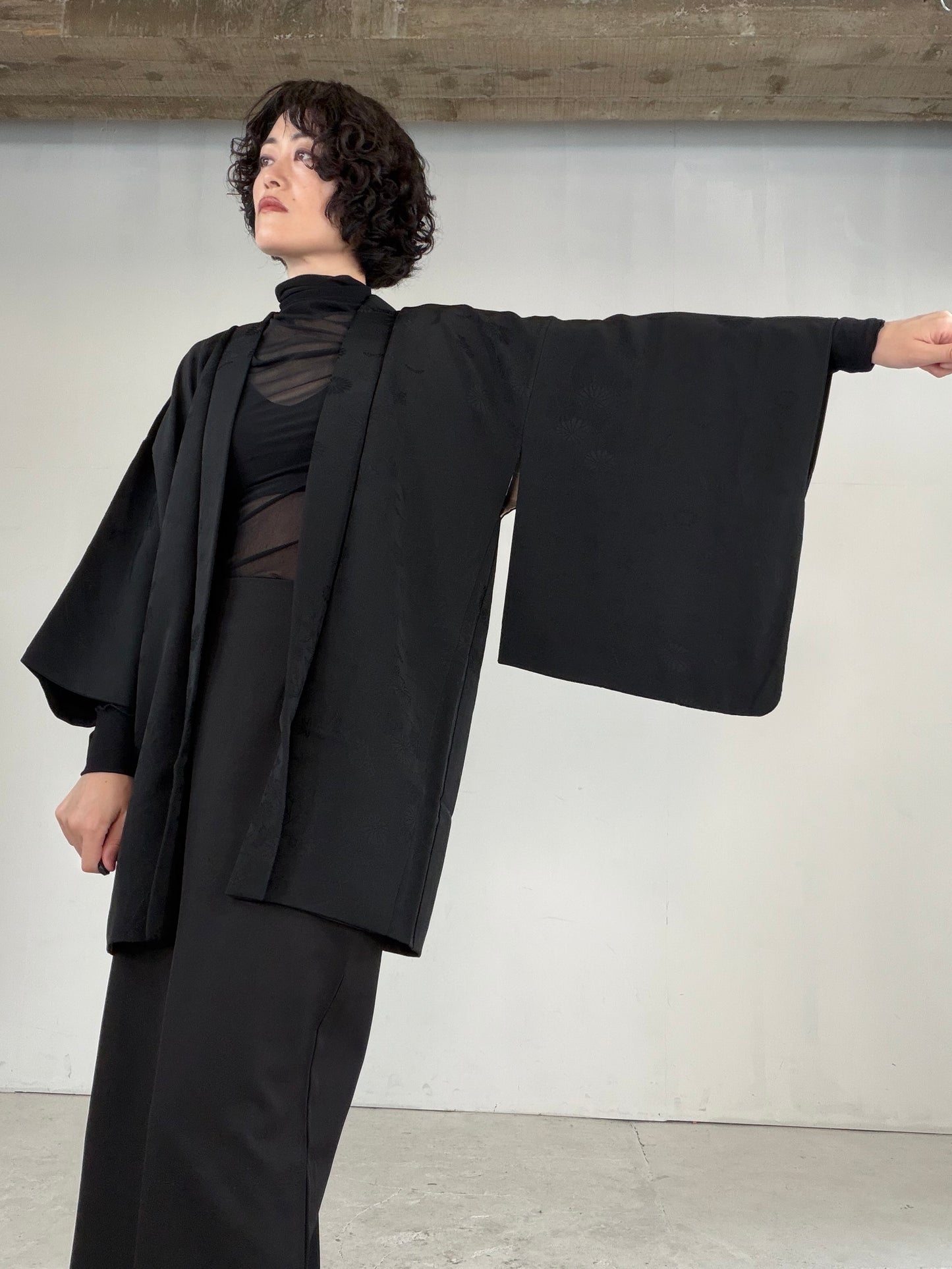 VINTAGE BLACK HAORI  "inside-goshoguruma, gosan-kiri-mon, BLK183"