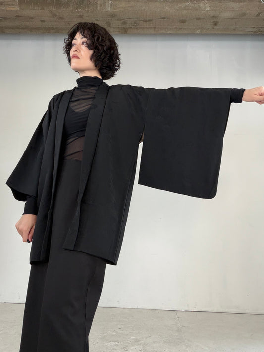 VINTAGE BLACK HAORI  "inside-goshoguruma, gosan-kiri-mon, BLK183"